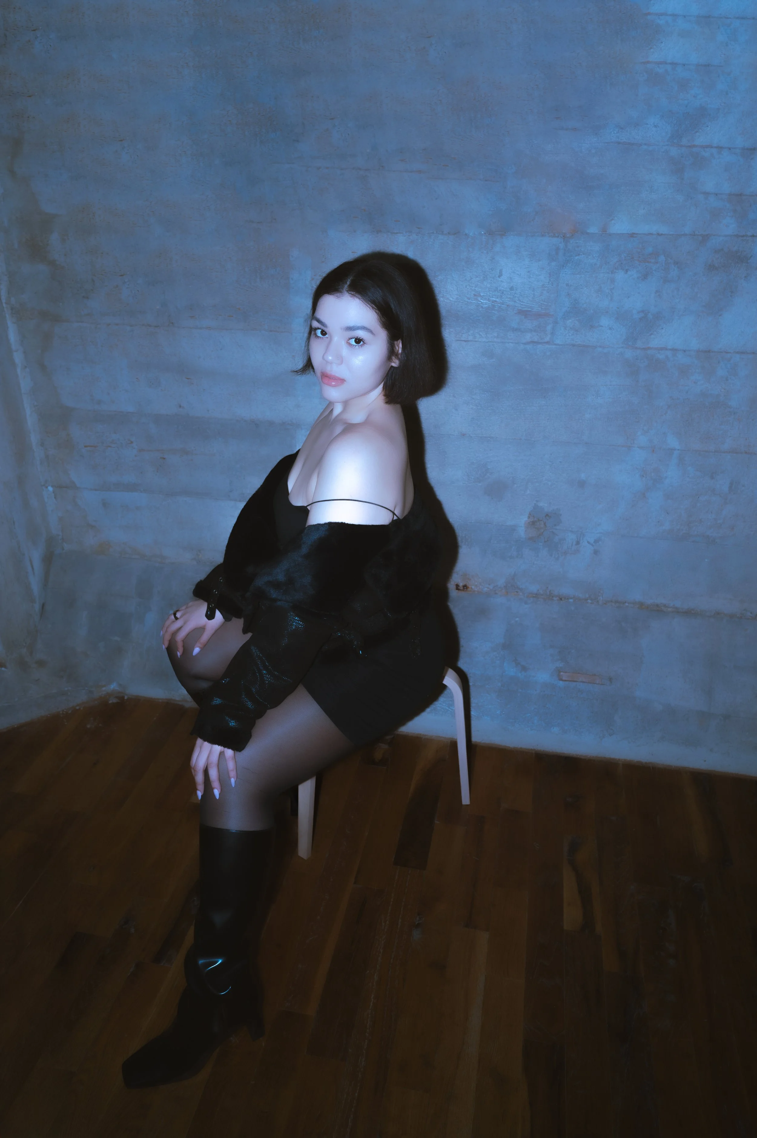 1.18 girls shoot edits-8.JPEG