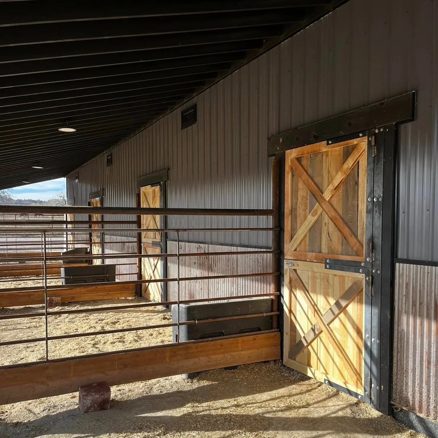 custom-stall-doors-11