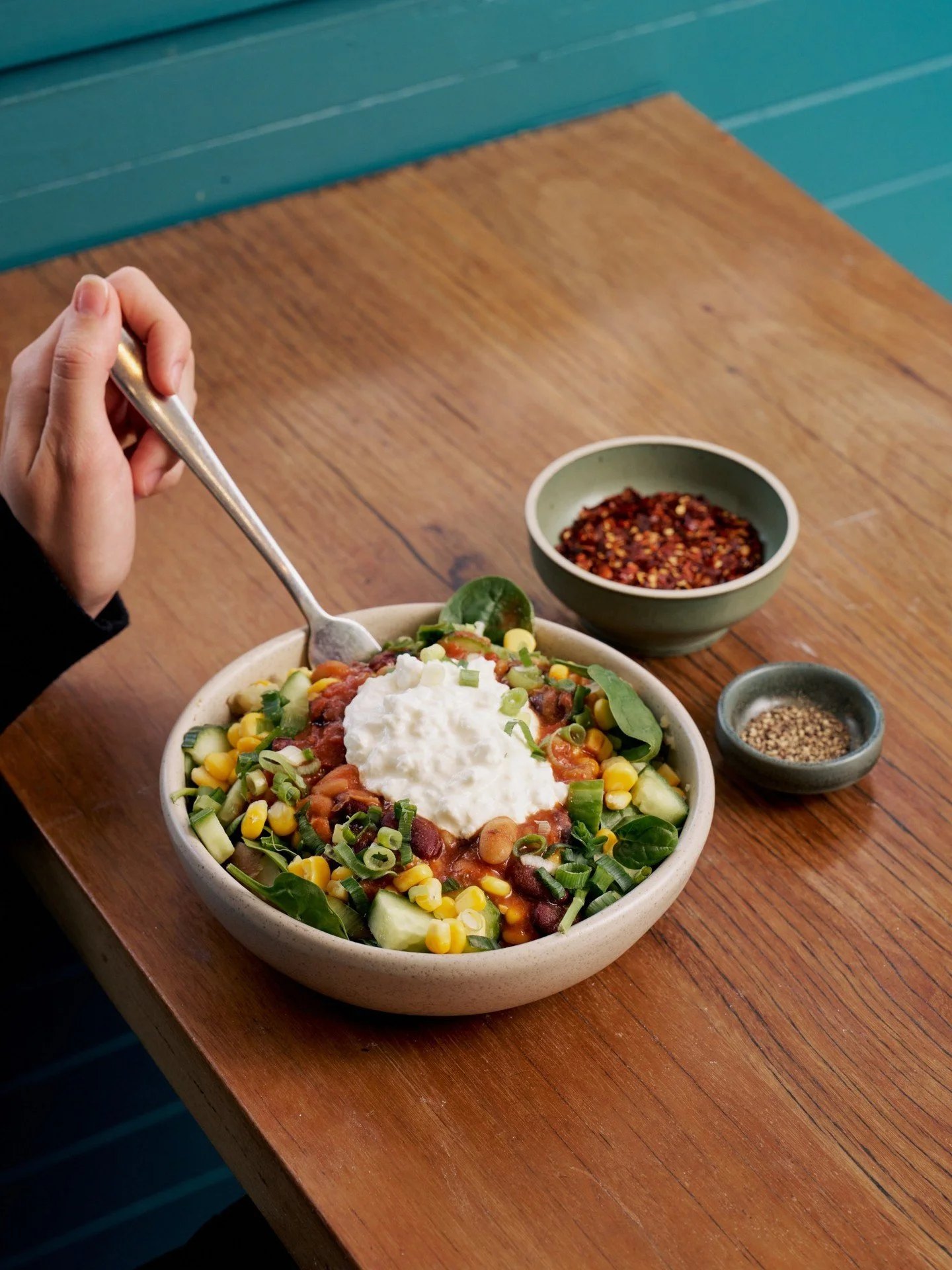 Healthy lunches made easy heading into Summer - our new Power Bowls are high protein, low cal, low fat and 100% delicious 🏋🏼