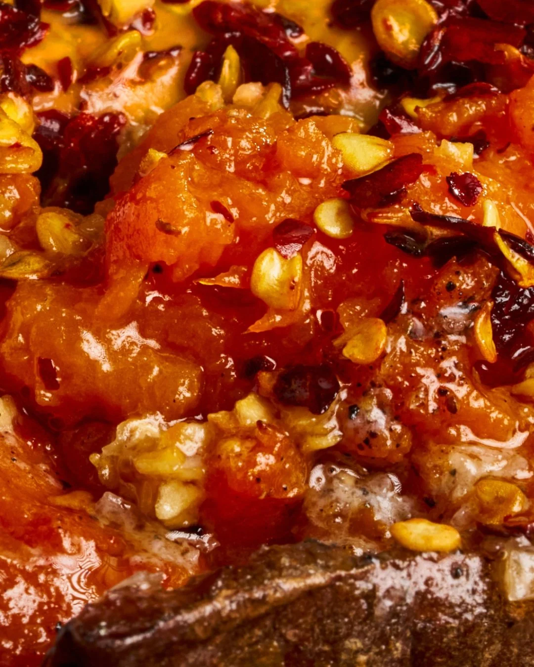 Hot spuds, chilli and butter, ready to be loaded.

#SpudBAR #glutenfree #LoadedSpud