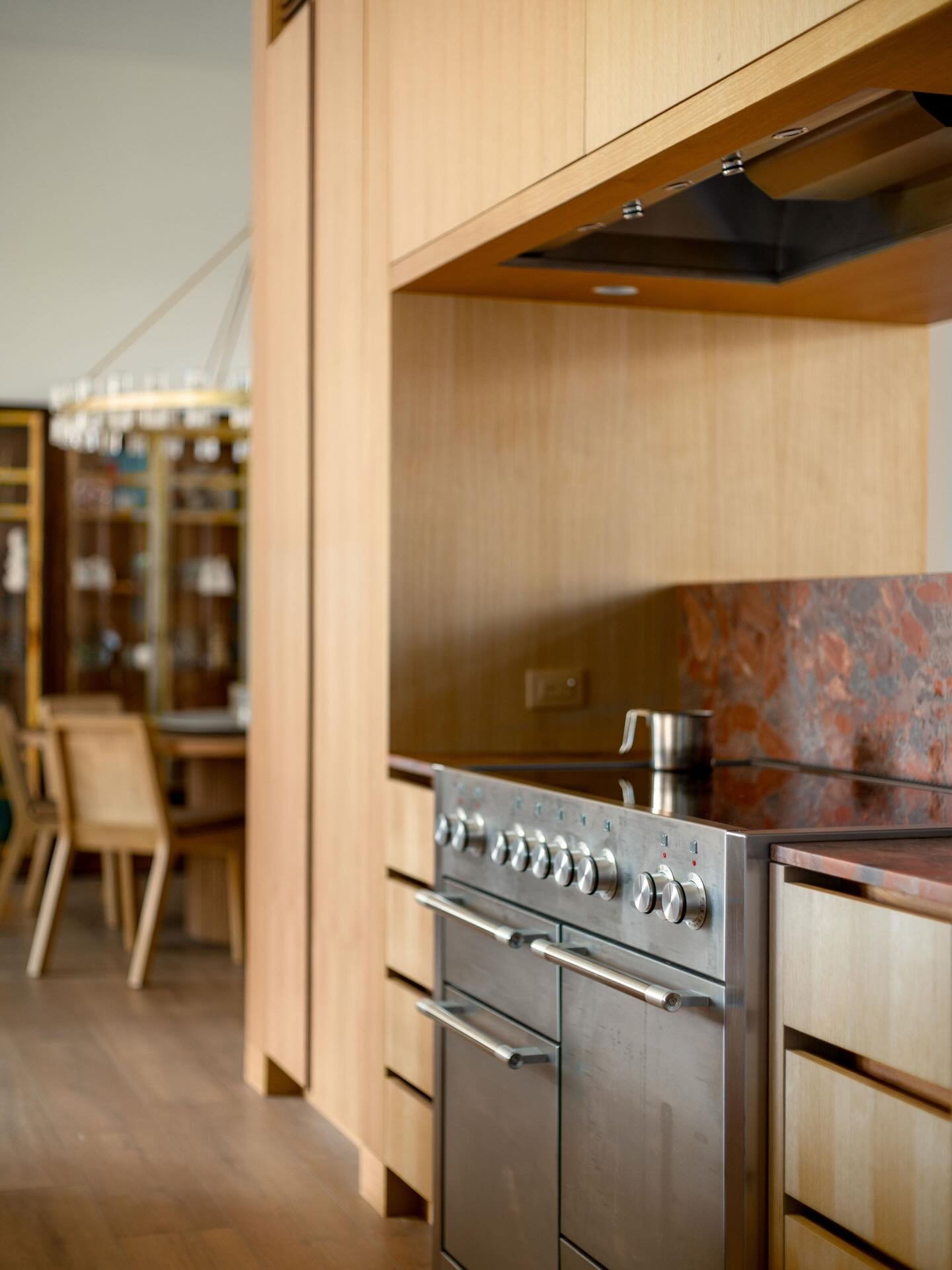 🔥 BEST DEAL in Central Phoenix Luxury Market 🔥
🏙️ 50 W Palm Ln &mdash; A Five-Story Architectural Masterpiece
📍 Willo / Central Phoenix | $2,748,000 ￼

Step into a residence that feels more like a private urban estate than a home &mdash; engineer