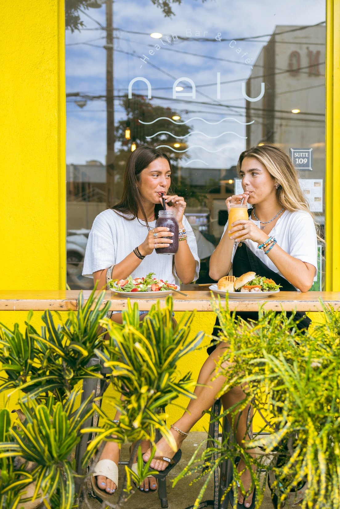 Strategic-content-marketnalu-health-bar-hawaii-12.jpg
