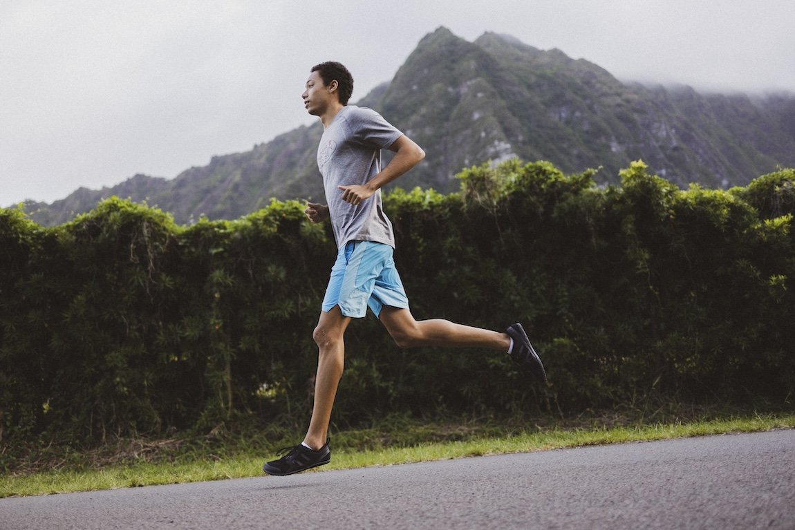 Strategic-content-marketing-Xero-shoes-running-hawaii-mountains.jpg