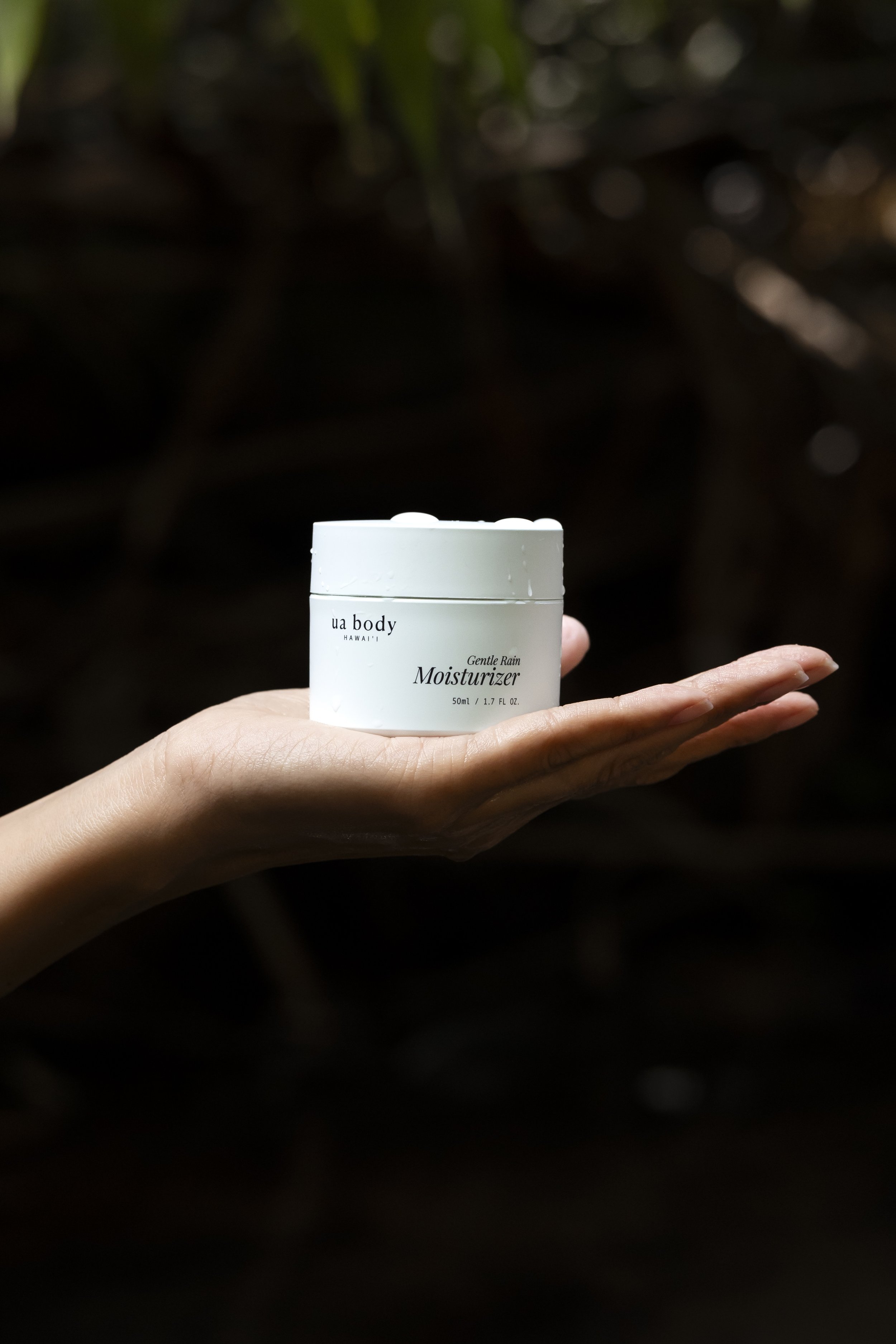 ua-body-skincare-hawaii-brand-photography.jpg