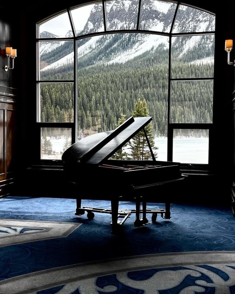 Fairmont Chateau Lake Louise piano