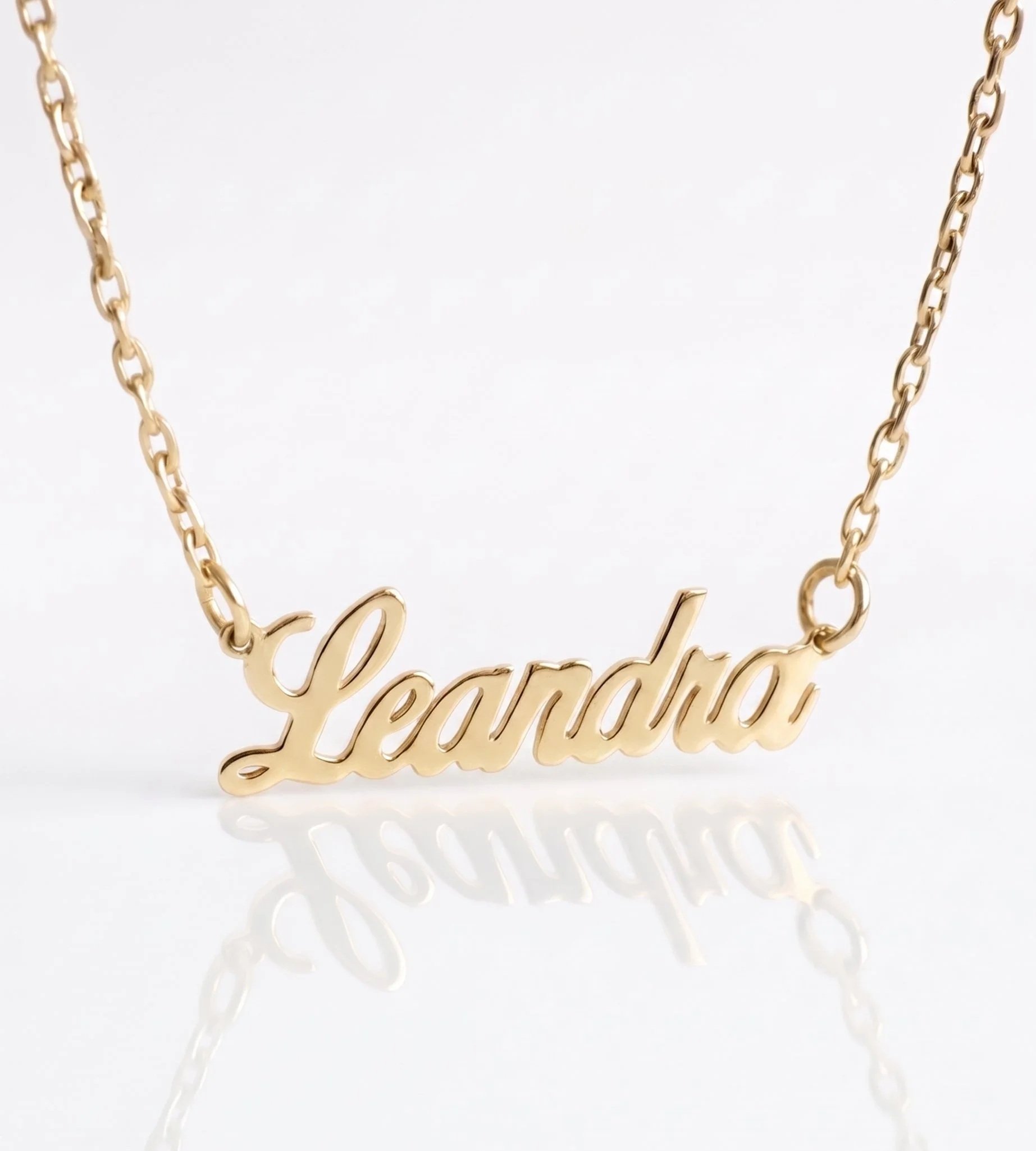 Leandra-gold.jpg