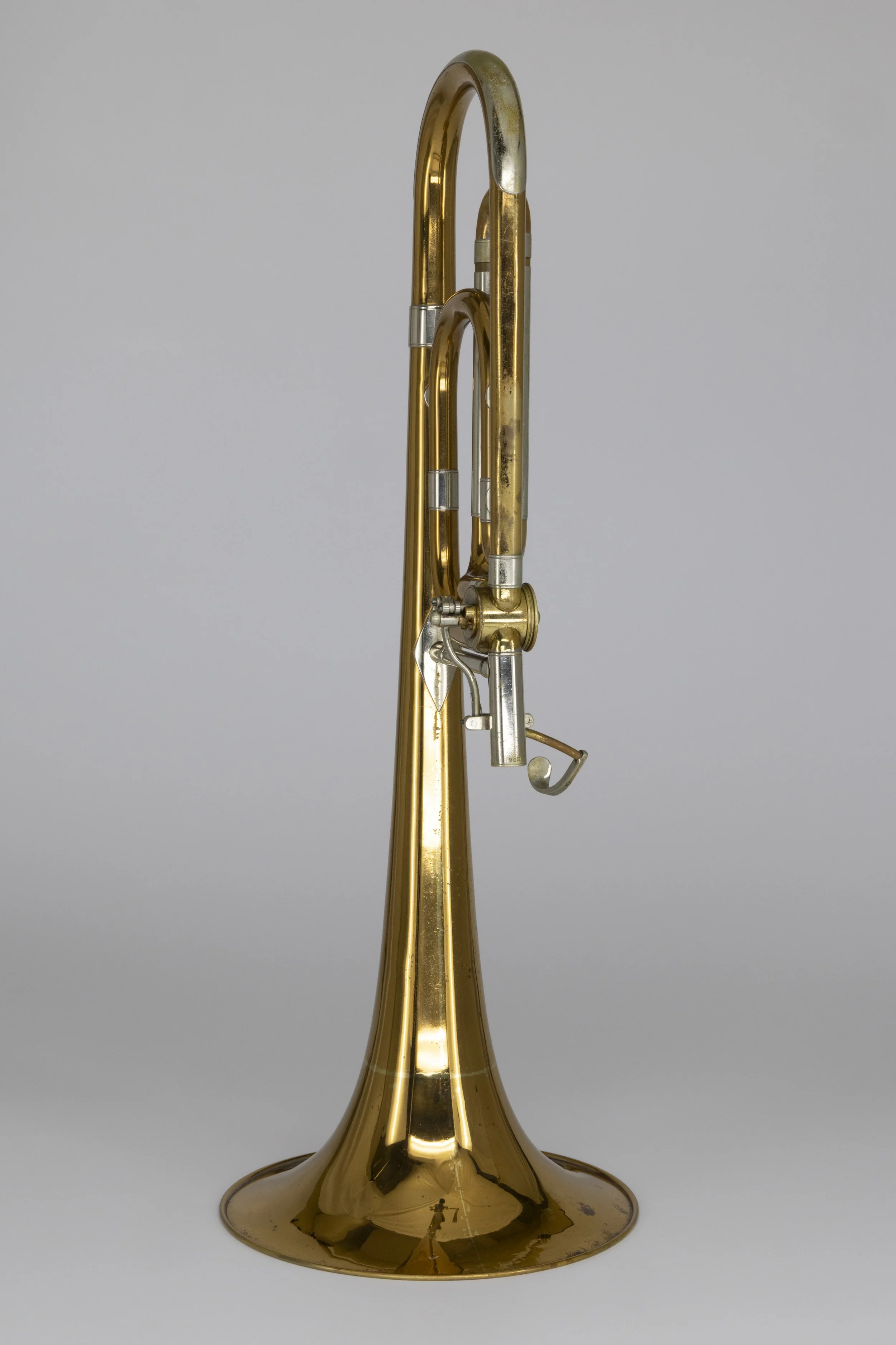 GL-232_A4-21_c1922-1930_Conn_70H-8H_Bass-Trombone_8428