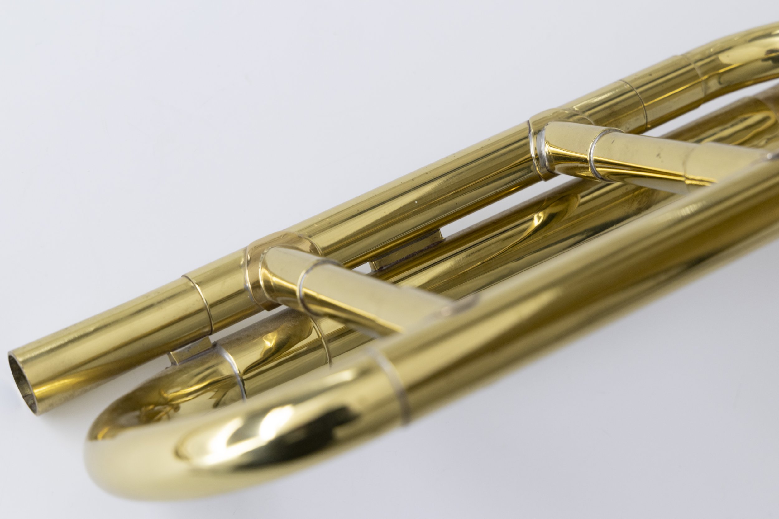 GL-069_A4-10_Reproduction_Over-the-Shoulder_Trombone_5817