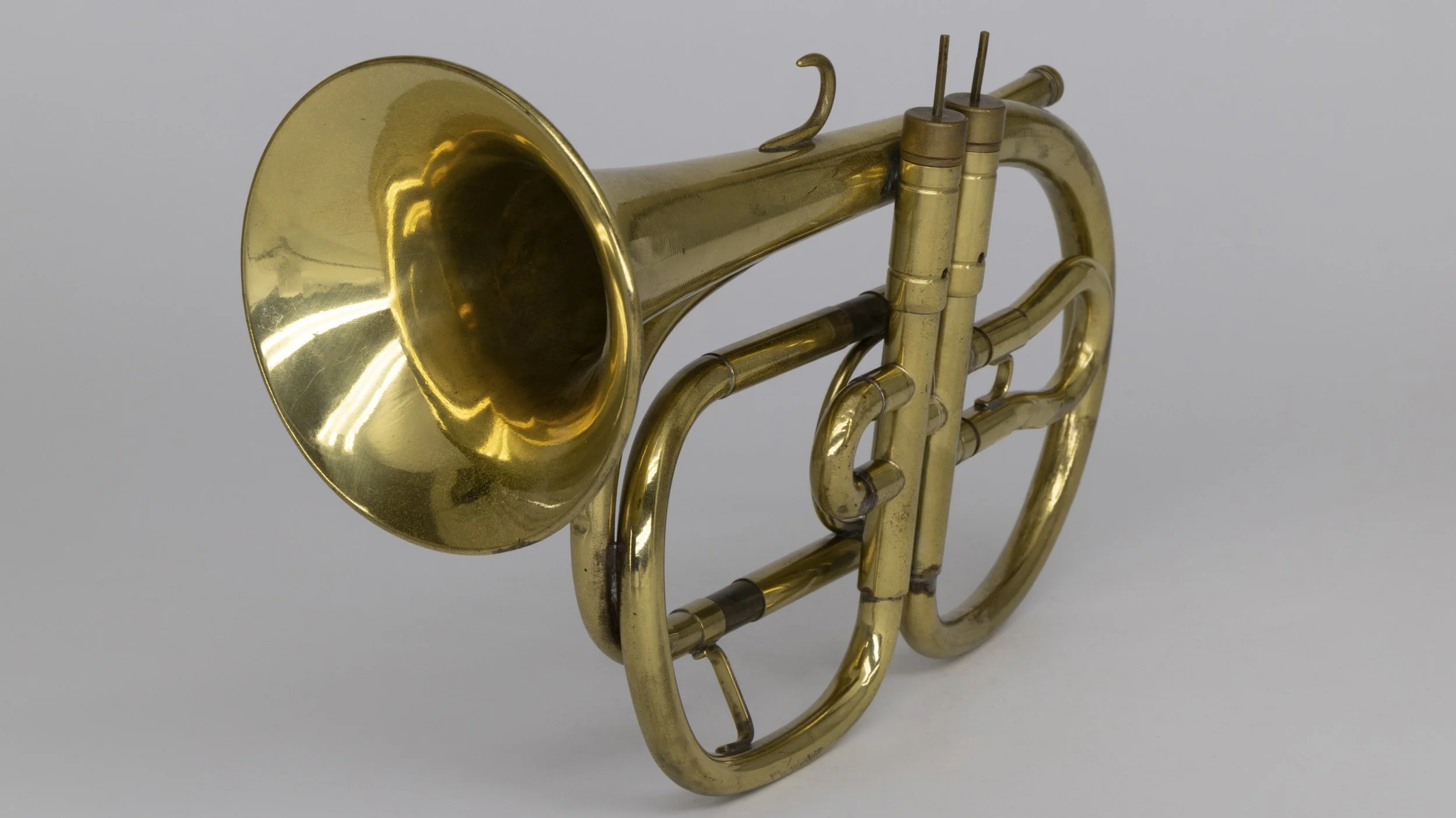 GL-041_A2-01_Unknown_Two-Valve_Trumpet_3237