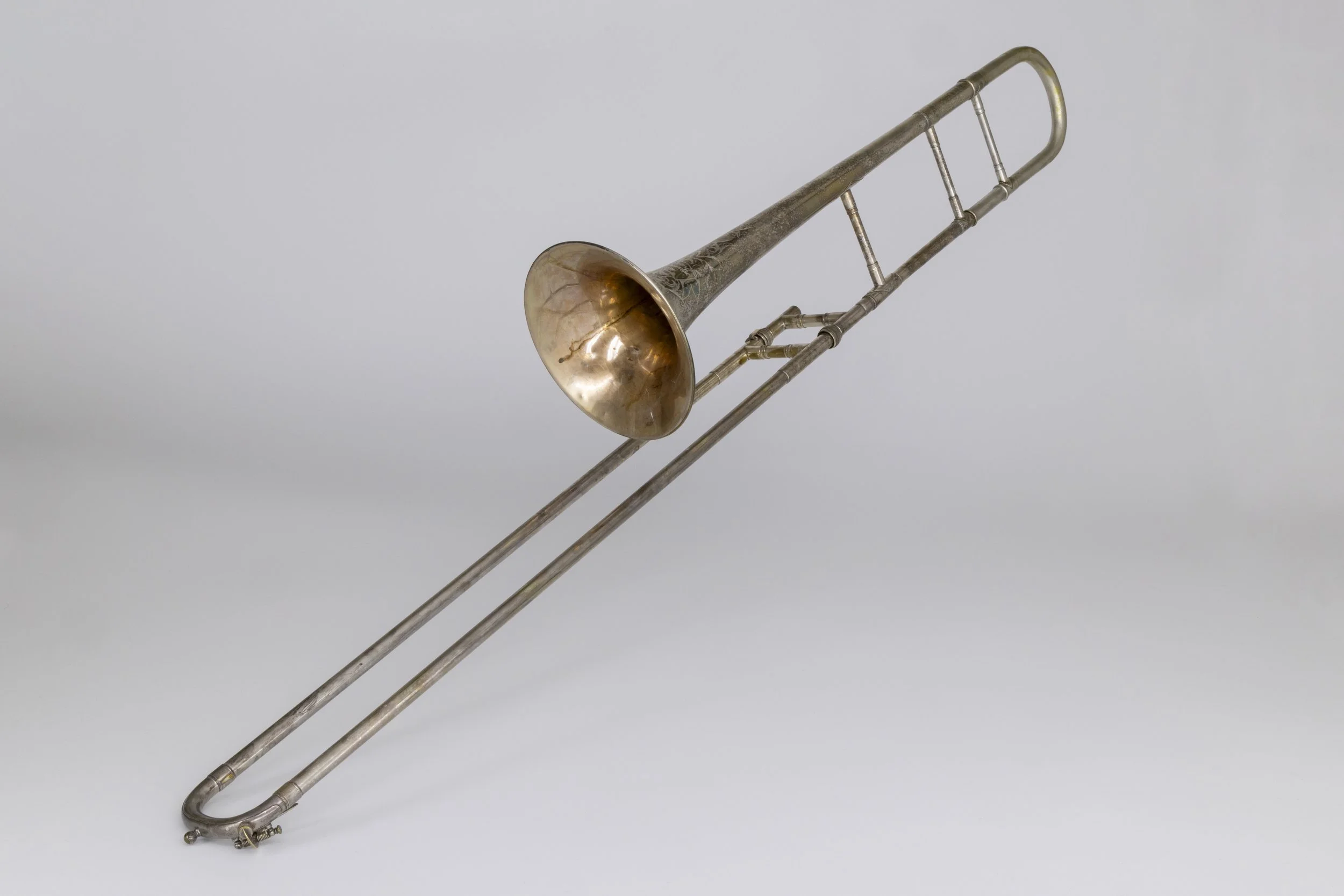 GL-230_A4-19_1915_Conn_Artist_Tenor-Trombone_9050