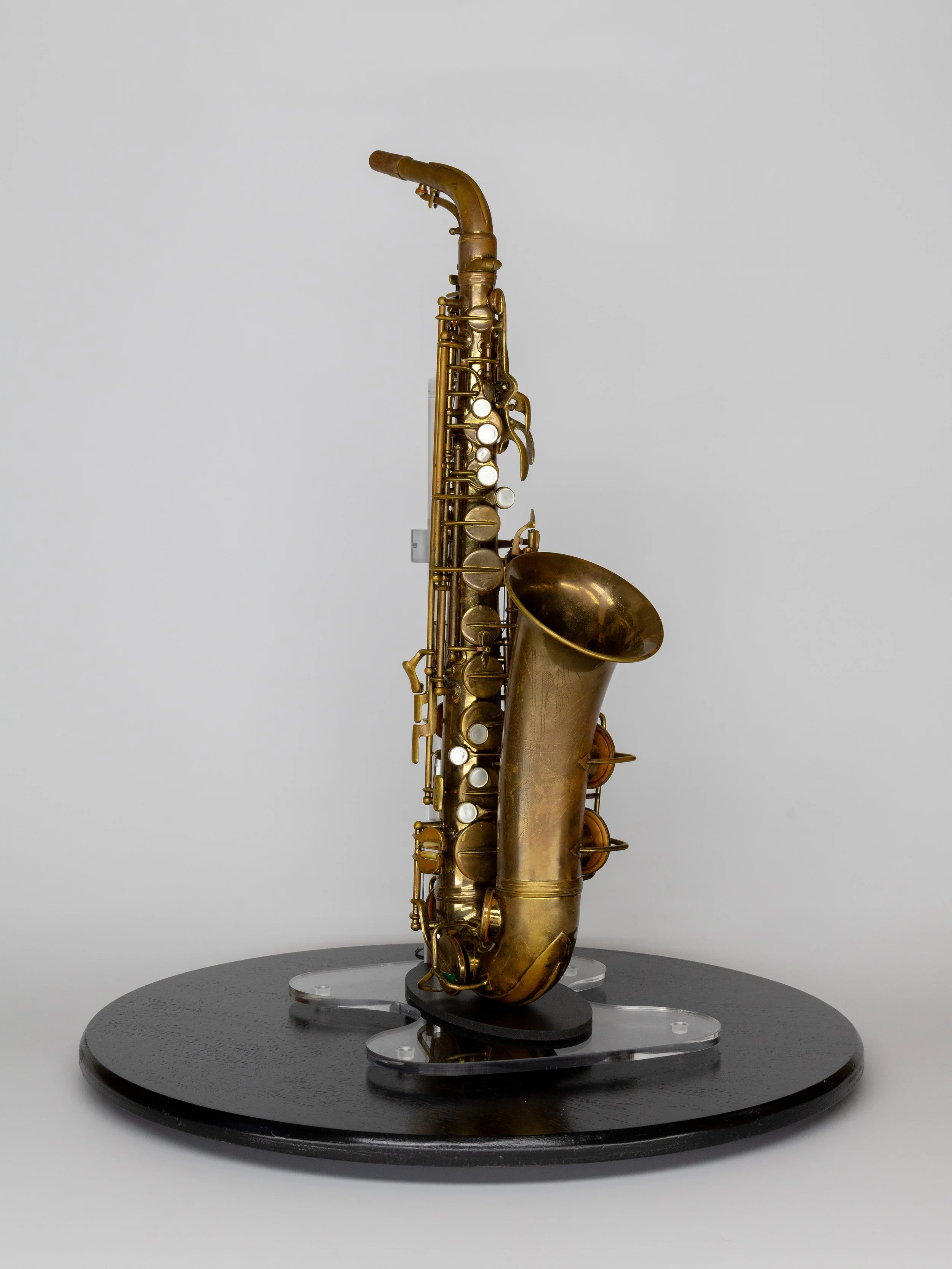 GL-201_A17-06_1949_Conn_6M-Standard_Alto-Saxophone_5