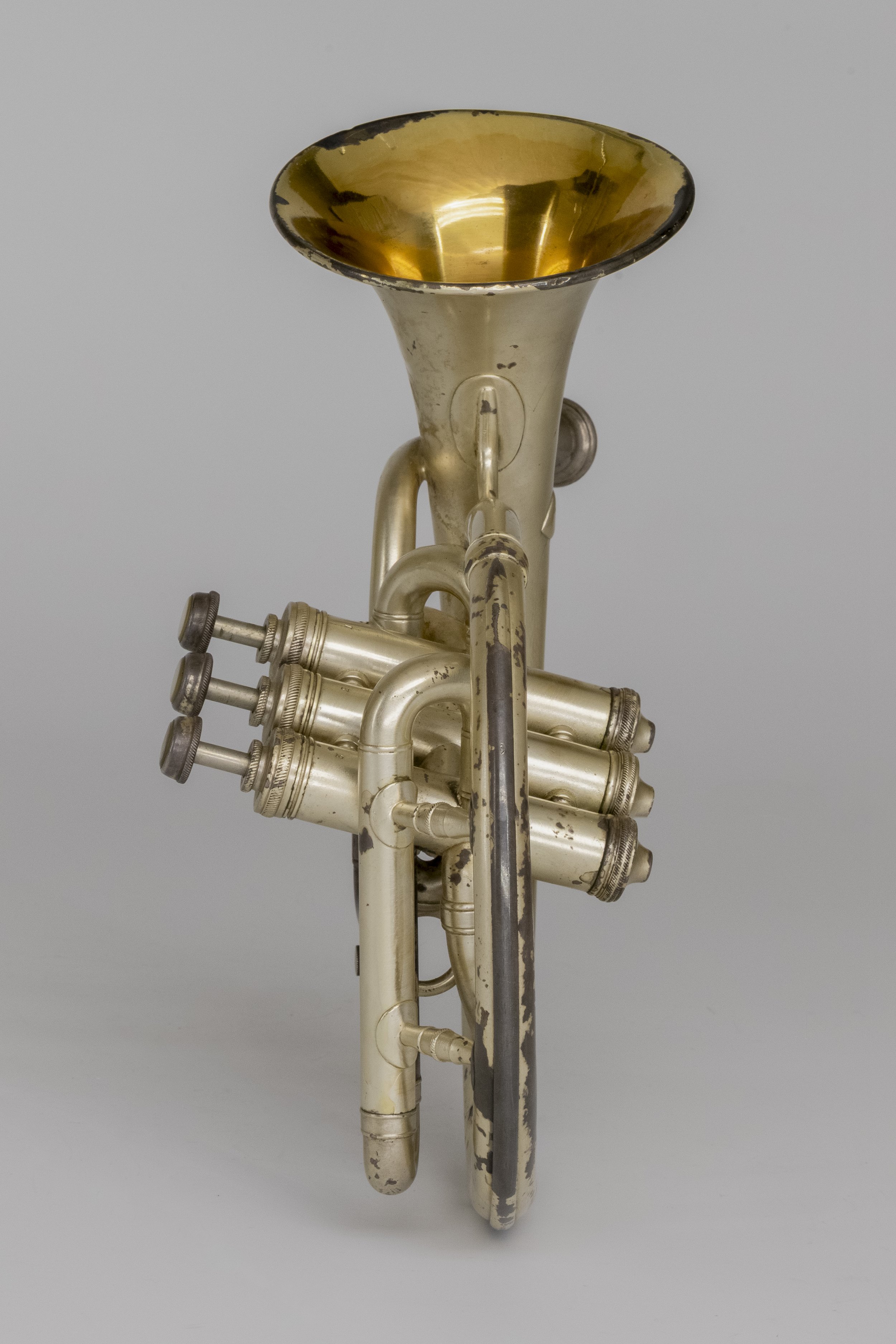 GL-024_A1-24_1900_Conn_Circular-Cornet_04