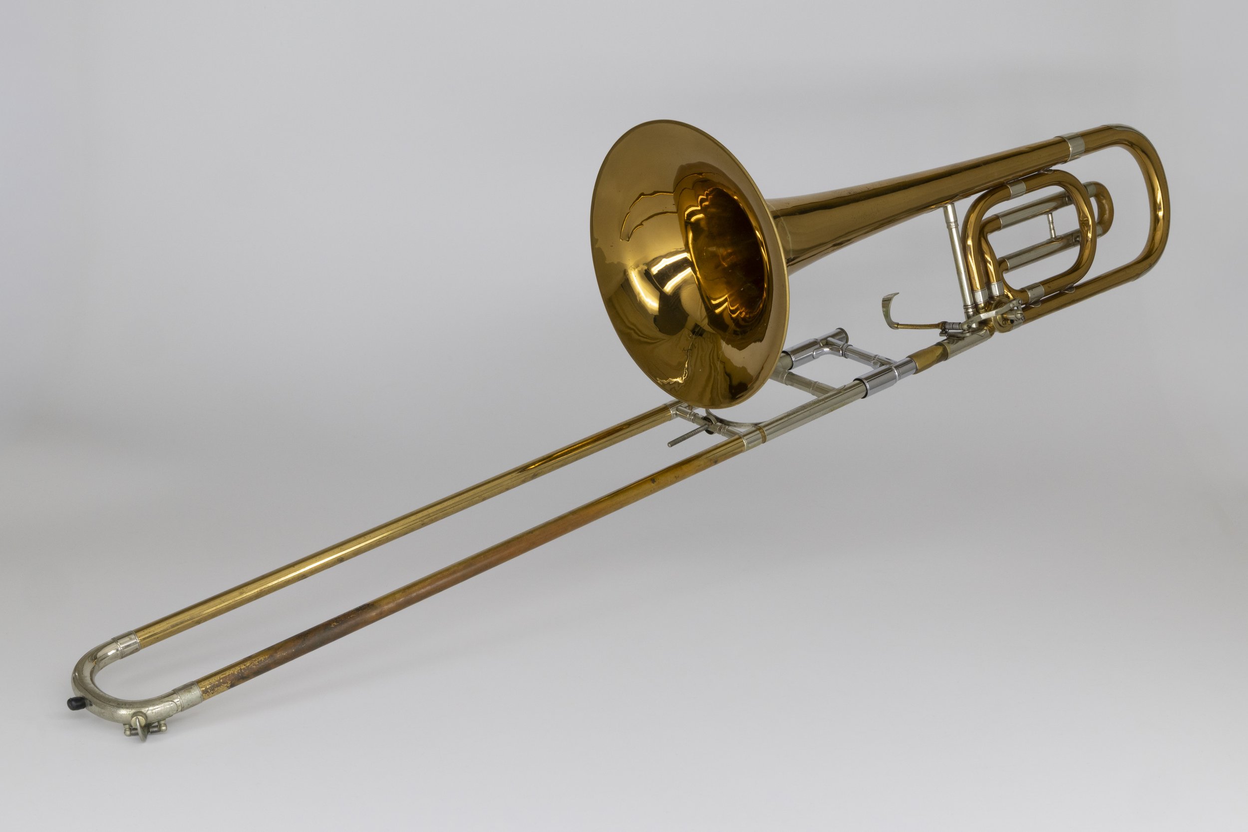 GL-232_A4-21_c1922-1930_Conn_70H-8H_Bass-Trombone_8398