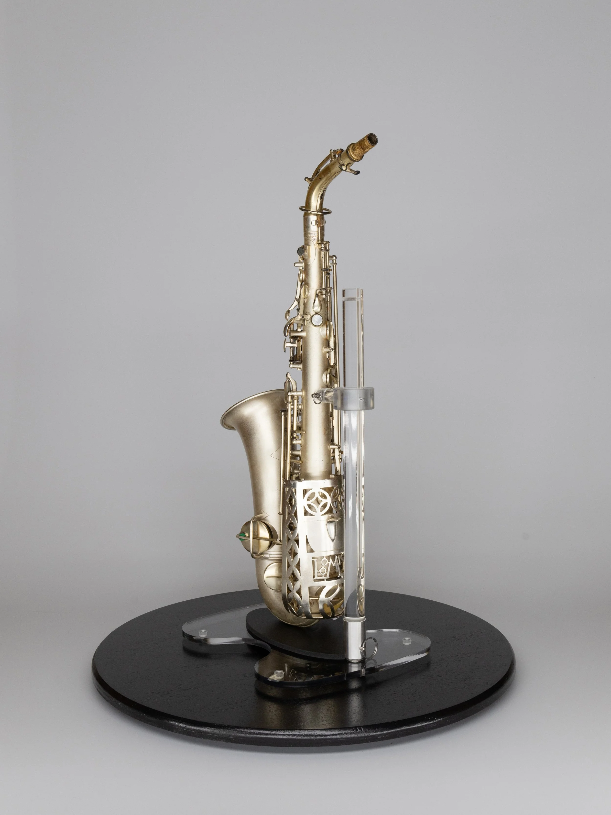 GL-197_A17-02_1920_Conn_Loomis_Double-Resonance-Prototype_Alto-Saxophone_9