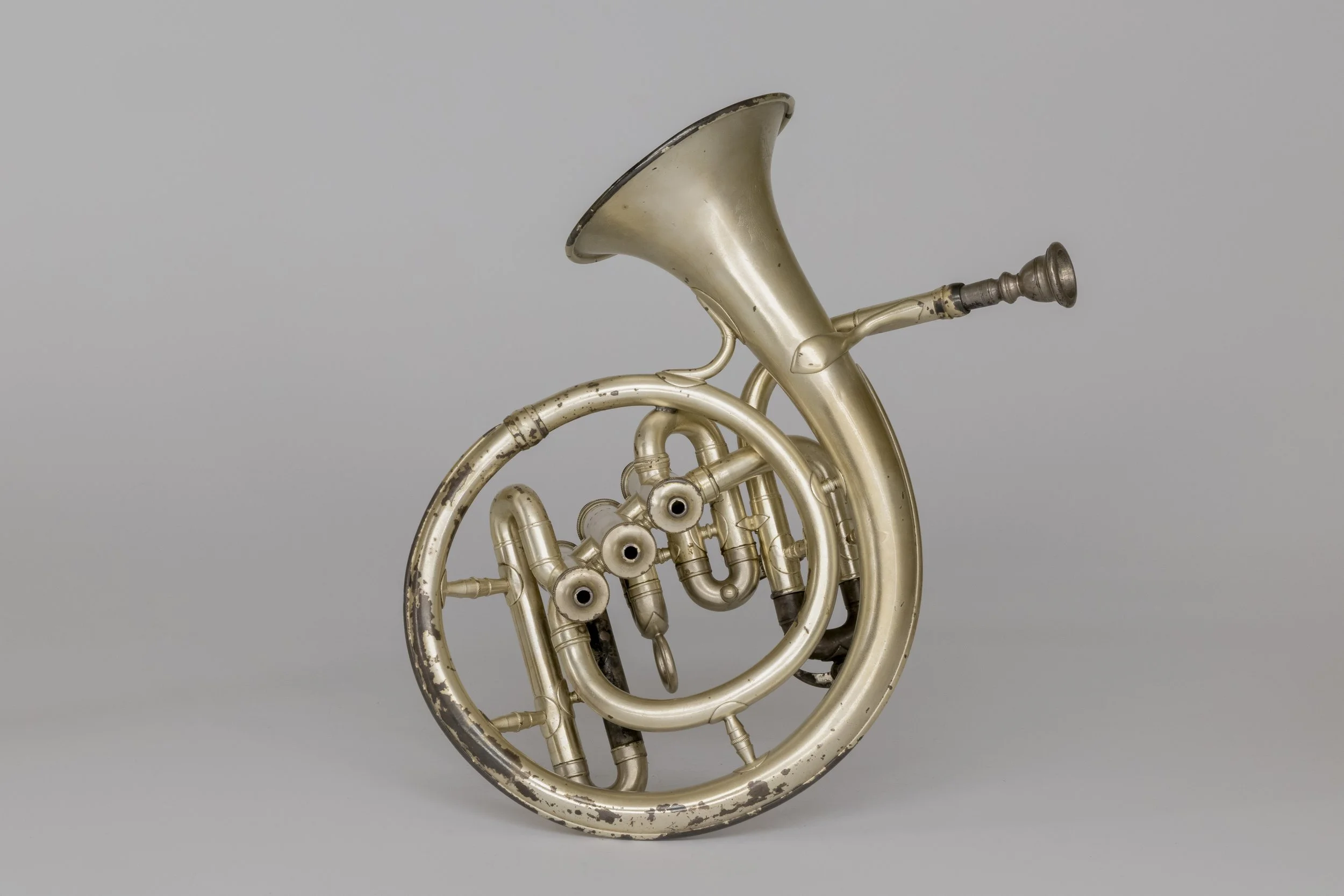 GL-024_A1-24_1900_Conn_Circular-Cornet_03