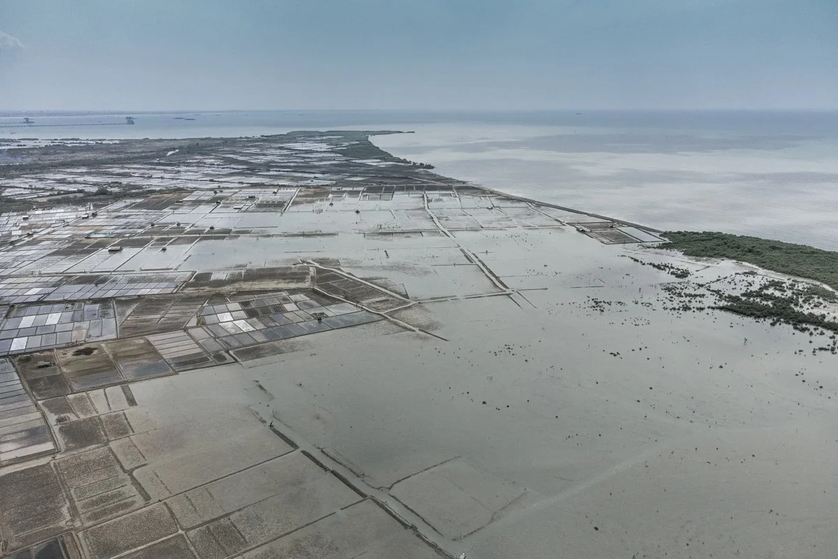 Long term project on climate change issues, environmental storytelling by Indonesia documentary photographer.