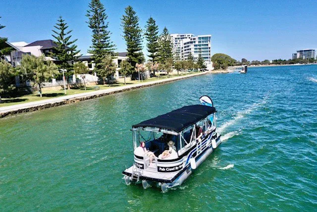Pontoon in Mandurah.jpg