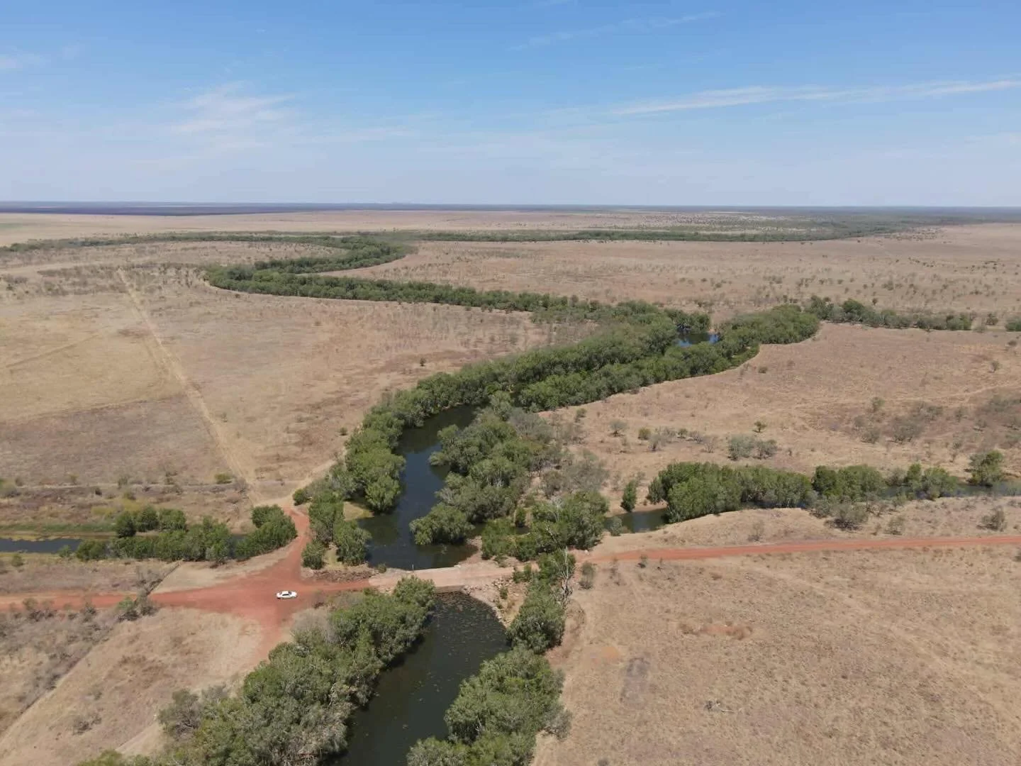 This week we are back on the road, running our Fit &amp; Healthy in the Outback program in the Kimberley and Mid West! 🚗 Our teams are visiting the fabulous communities of Looma, Fitzroy Crossing, Bayulu, Mount Magnet and Morawa! 🍊⚽️ Watch this spa