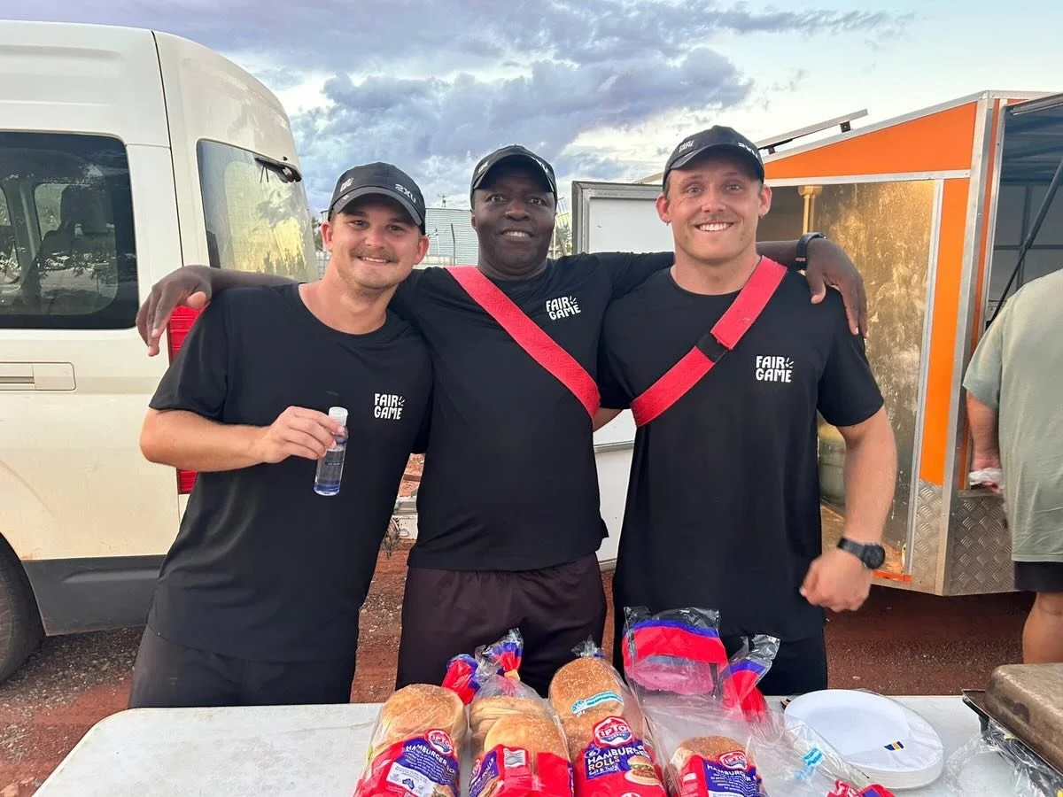 What a week in Wiluna! 💪🏽 Last month our team had the pleasure of running our Fit &amp; Healthy in the Outback program in the beautiful Mid West ☀️ The main highlight of the week was a community cook up and Game On! on the oval in partnership with 