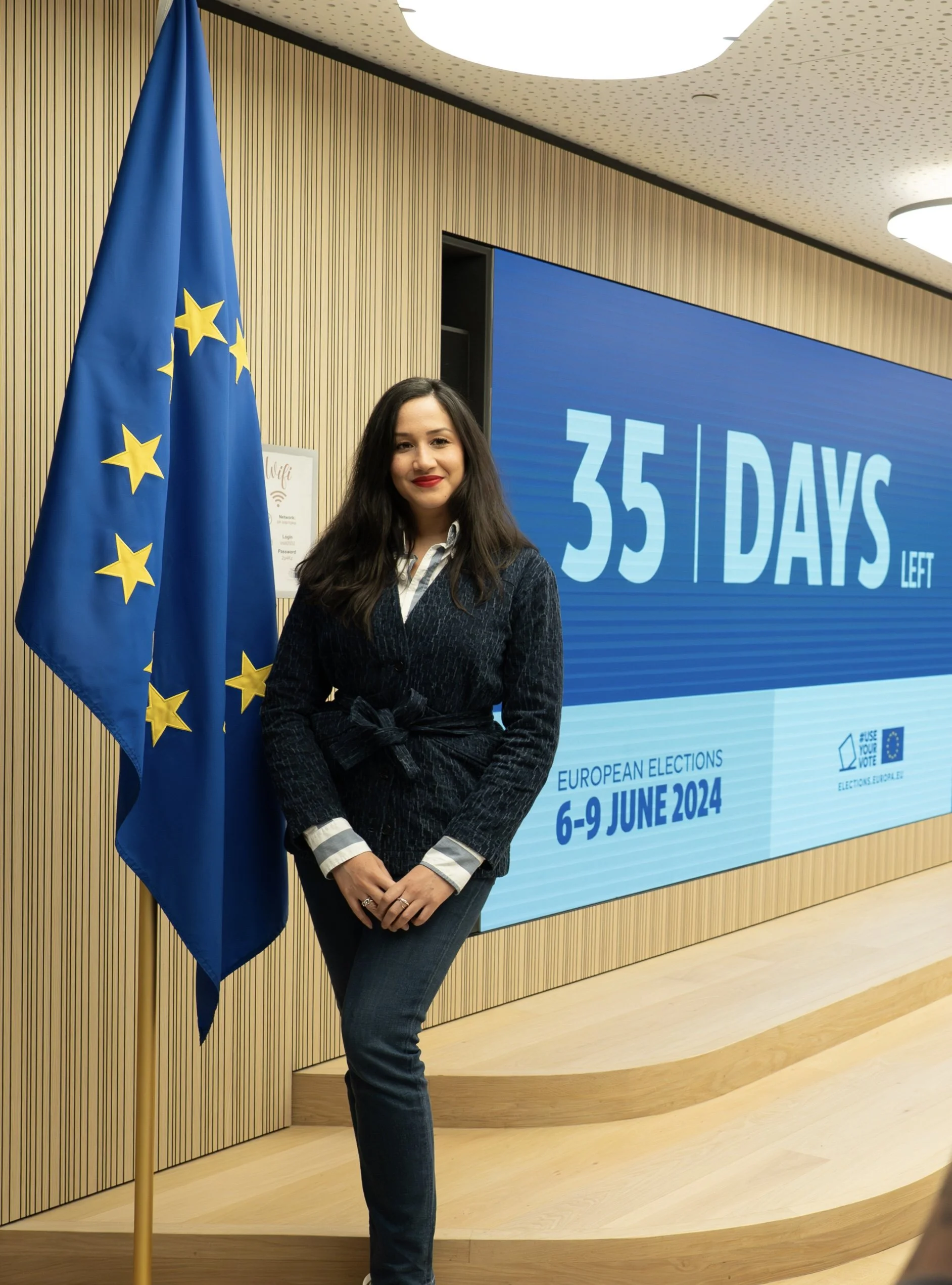 Invitée par le Parlement Européen de Bruxelles, pour inciter les jeunes à aller voter