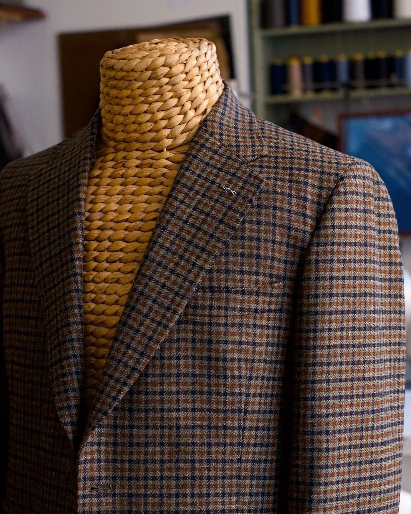 @foxbrothers1772 sport jacketing - 
Moss green, deer brown &amp; frost black gun club woven with lambswool, robust and elegant! 

#foxbrothers #tweed #gunclub #sportsjacket