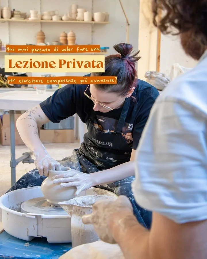 A chi non &egrave; mai capitato di essere gi&agrave; bravo al tornio, ma sentire che manca qualcosa quando si tratta di realizzare forme pi&ugrave; complesse?🏺

Ieri ci siamo esercitati tantissimo con Alice nella realizzazione dei Moonjar. Lei &egra