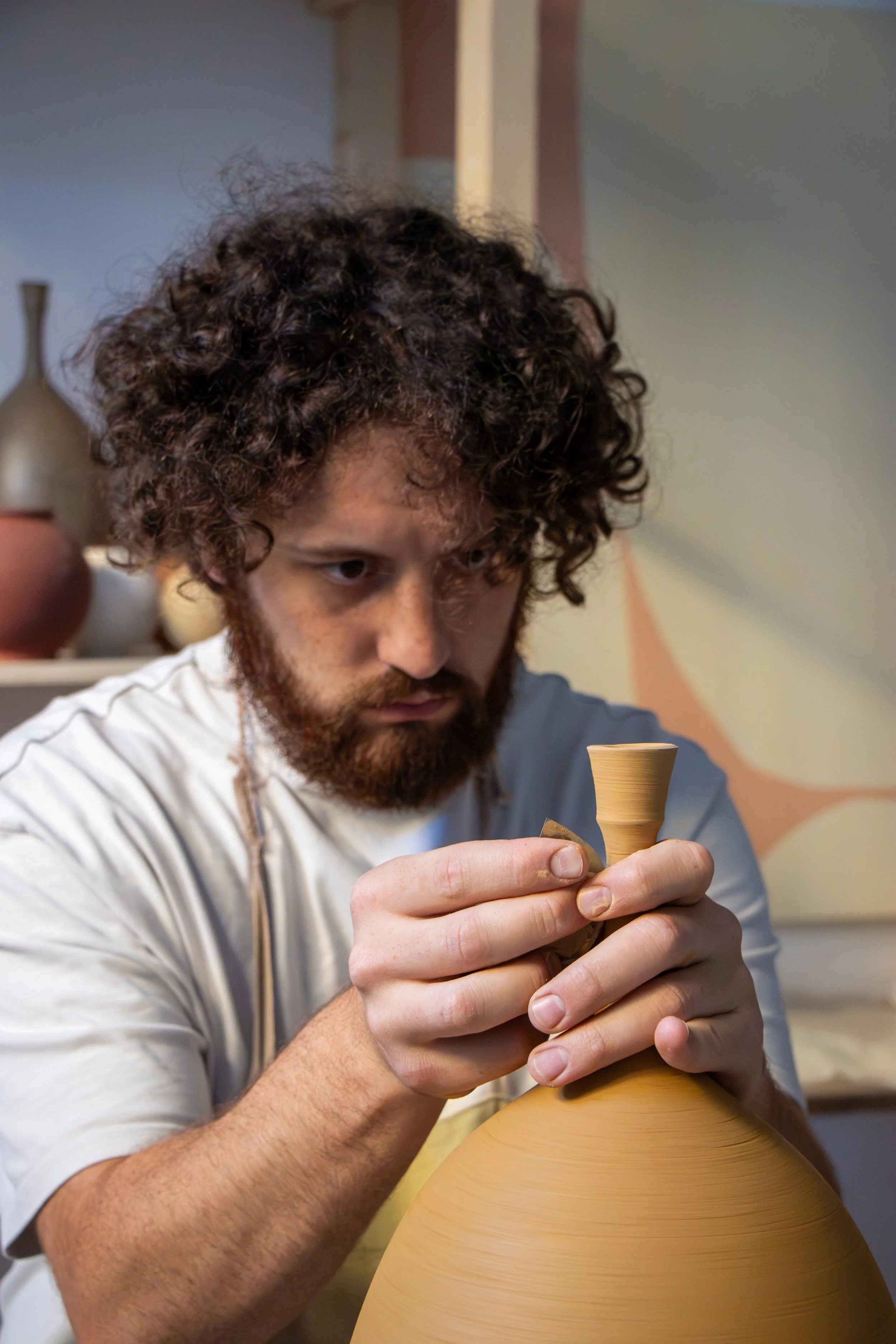 Vaso Enrme Collo Lungo Terra Gialla - Adatte - Rifinitura-4.jpg
