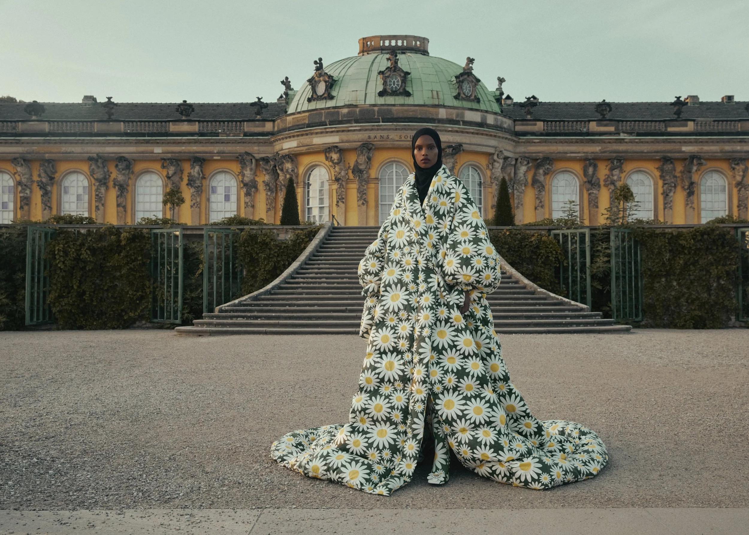 Mojeh_mag_amina_adan_12_look_020 R 1.jpg