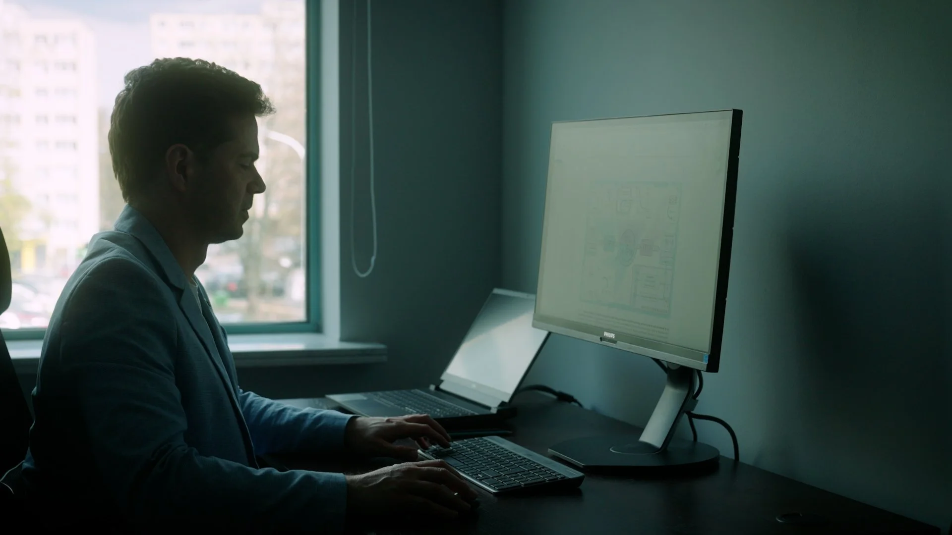 V03 SRT.00_02_31_18.Still012.jpg