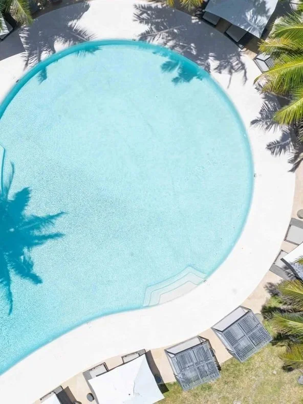 cemcrete-pool-quartz_orig.jpg