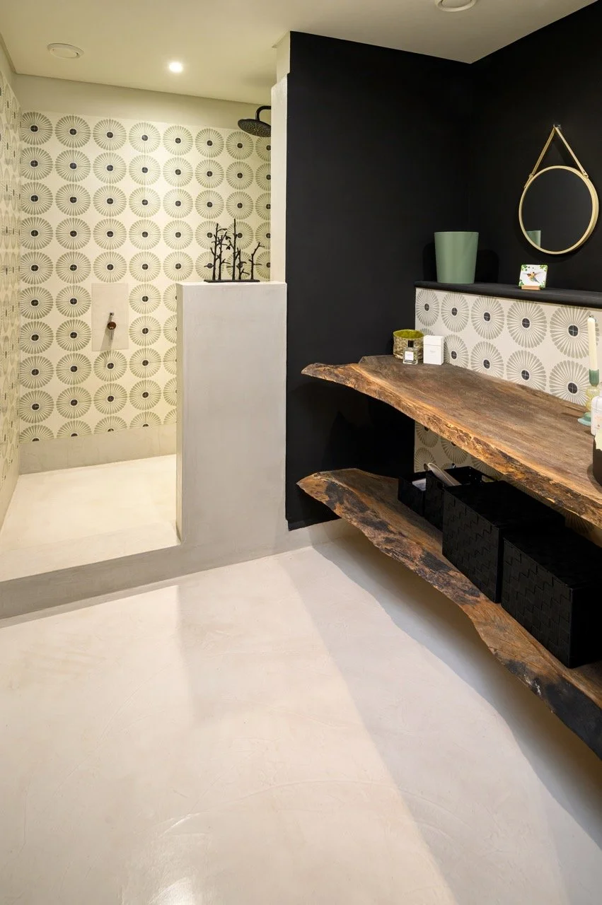 Elegant living room finished in Cretecote Light Bone béton ciré by Cemtech Mauritius at Azuri Elegance