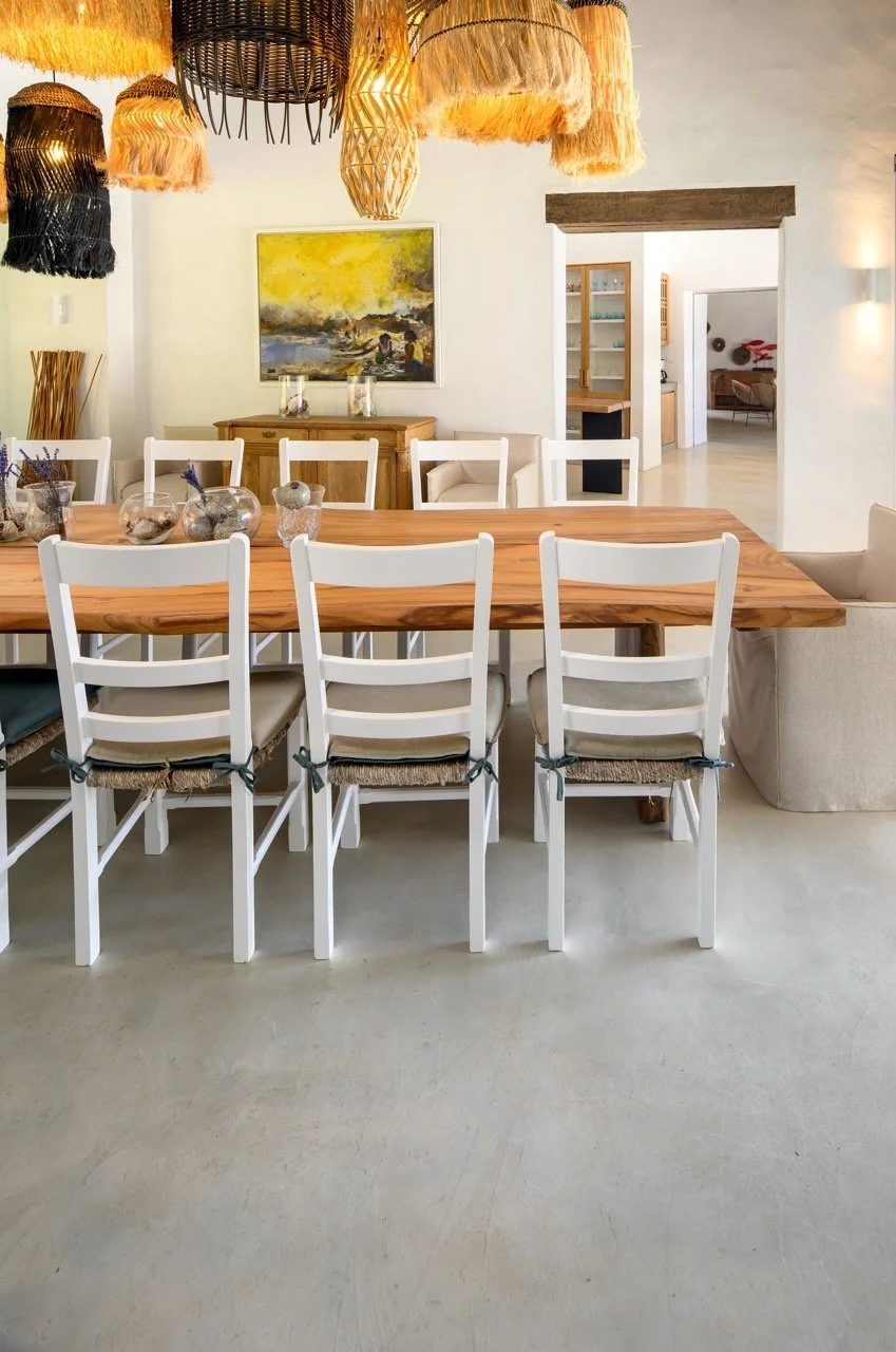 Sable et Mer Villa Project by Cemtech - Béton Ciré Flooring - Dining Room