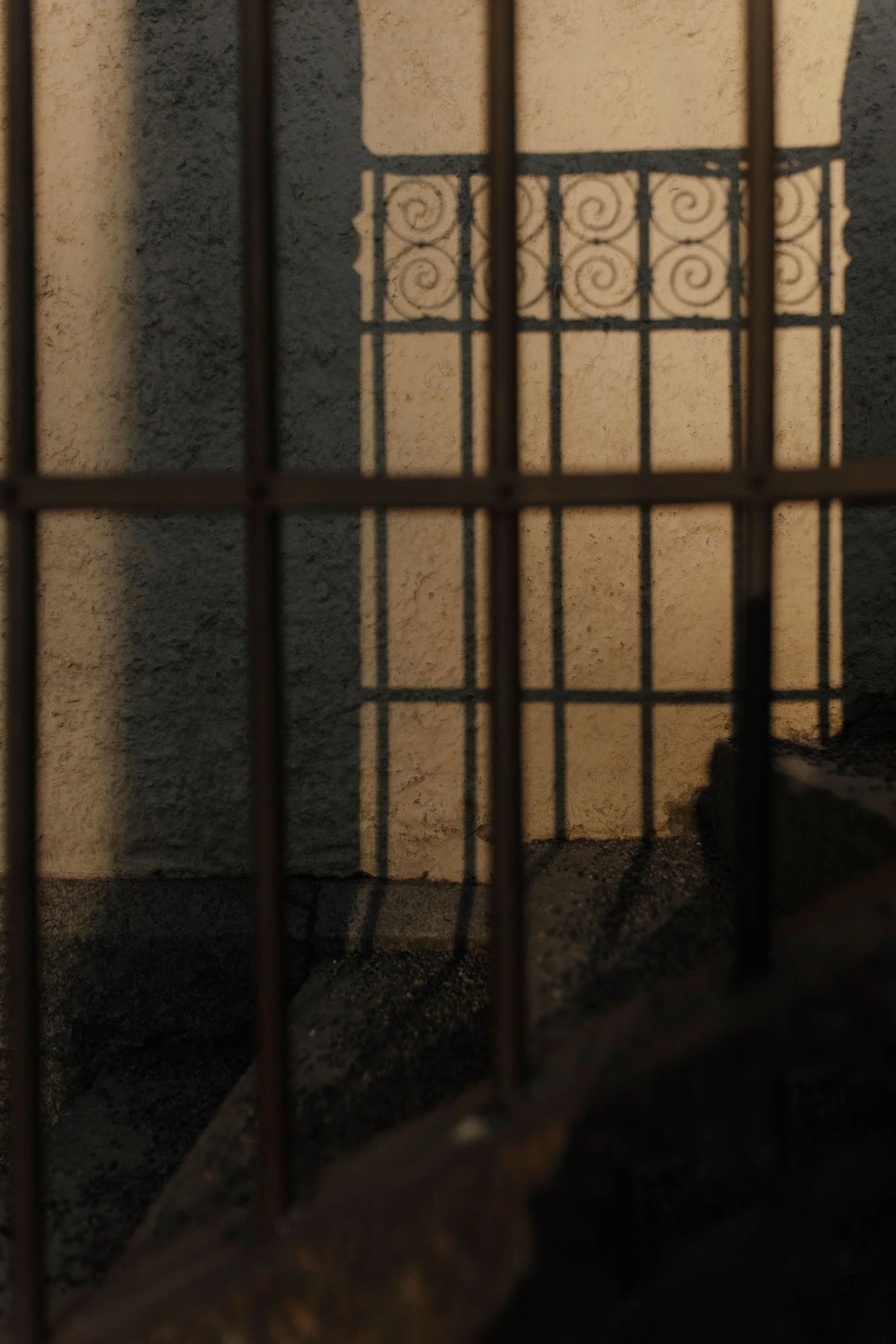 Asunnon myynniss&auml; pienet asiat rakentavat kokonaiskuvaa. Se, miten asioihin vastataan, mill&auml; varmuudella tieto esitet&auml;&auml;n ja kuinka johdonmukaiselta kokonaisuus tuntuu, vaikuttavat suoraan myynnin laatuun.

Huolellisesti tehty pape