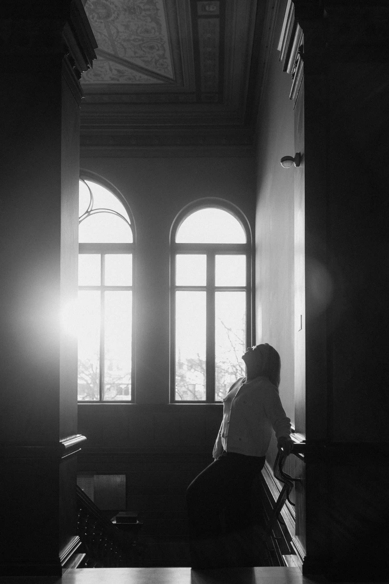 Kuinka monta tuntia viikossa k&auml;yt&auml;t hallinnollisiin teht&auml;viin?

Ent&auml; jos ne tunnit k&auml;ytt&auml;isit asiakasty&ouml;h&ouml;n, verkostoitumiseen tai uusien toimeksiantojen hankintaan?

Usein suurin kasvun este on oma ajank&auml;