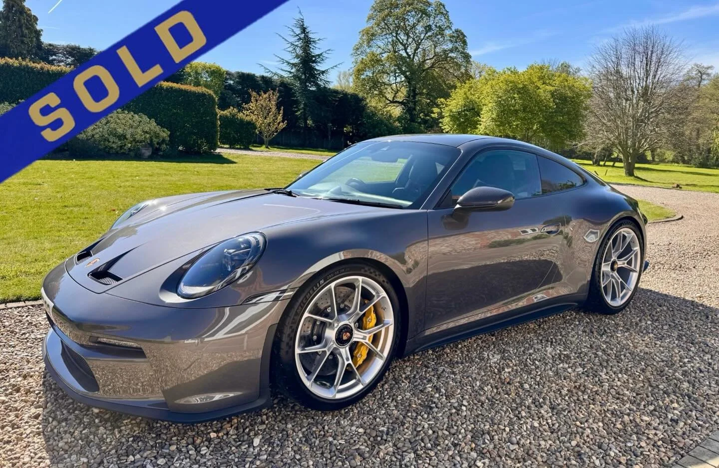 SOLD - 992 Porsche 992 GT3 Touring!

-
#porschemoment #porsche911 #gt3 #gt3touring #touring