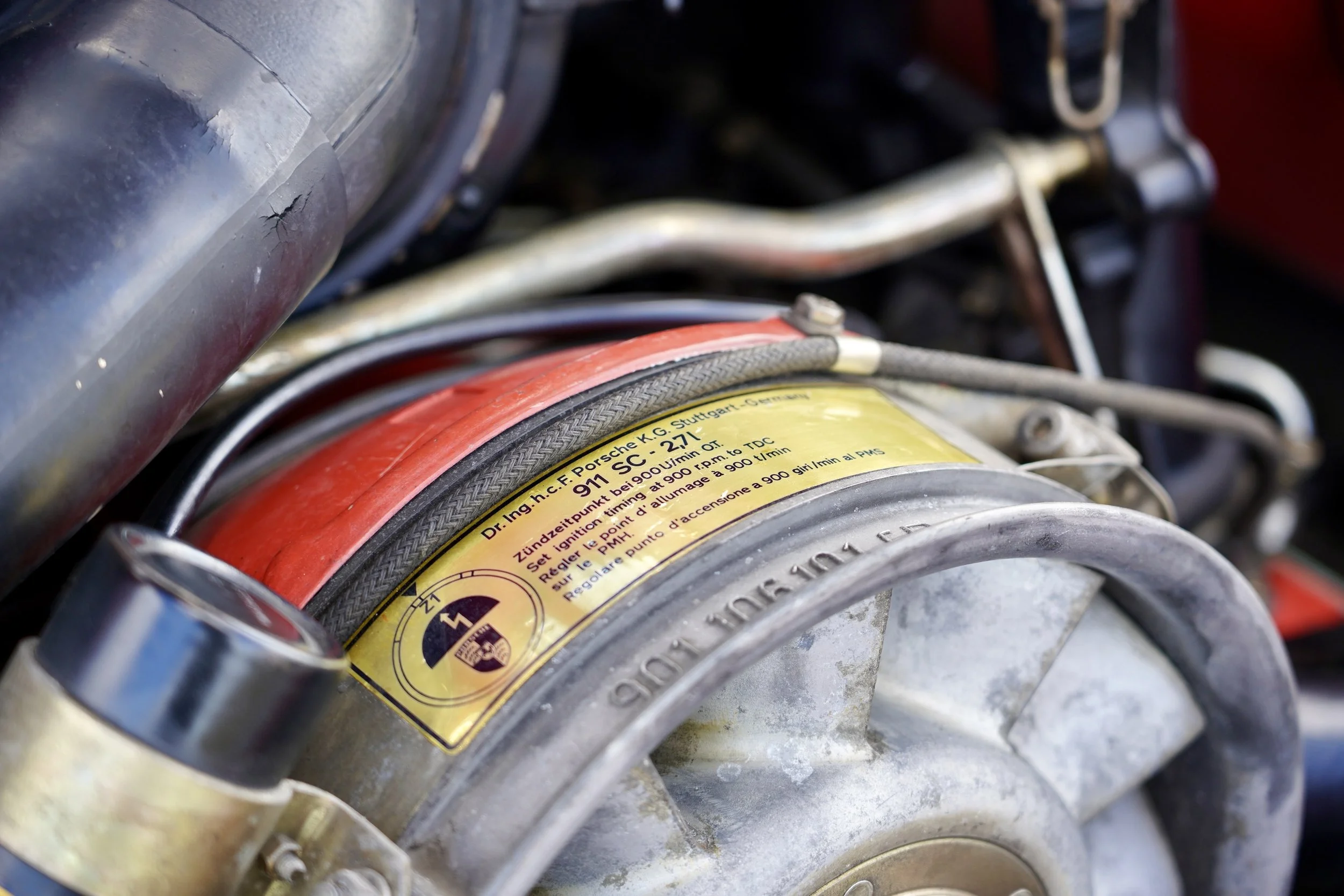 19. 2.7 RS - Engine 4.JPG