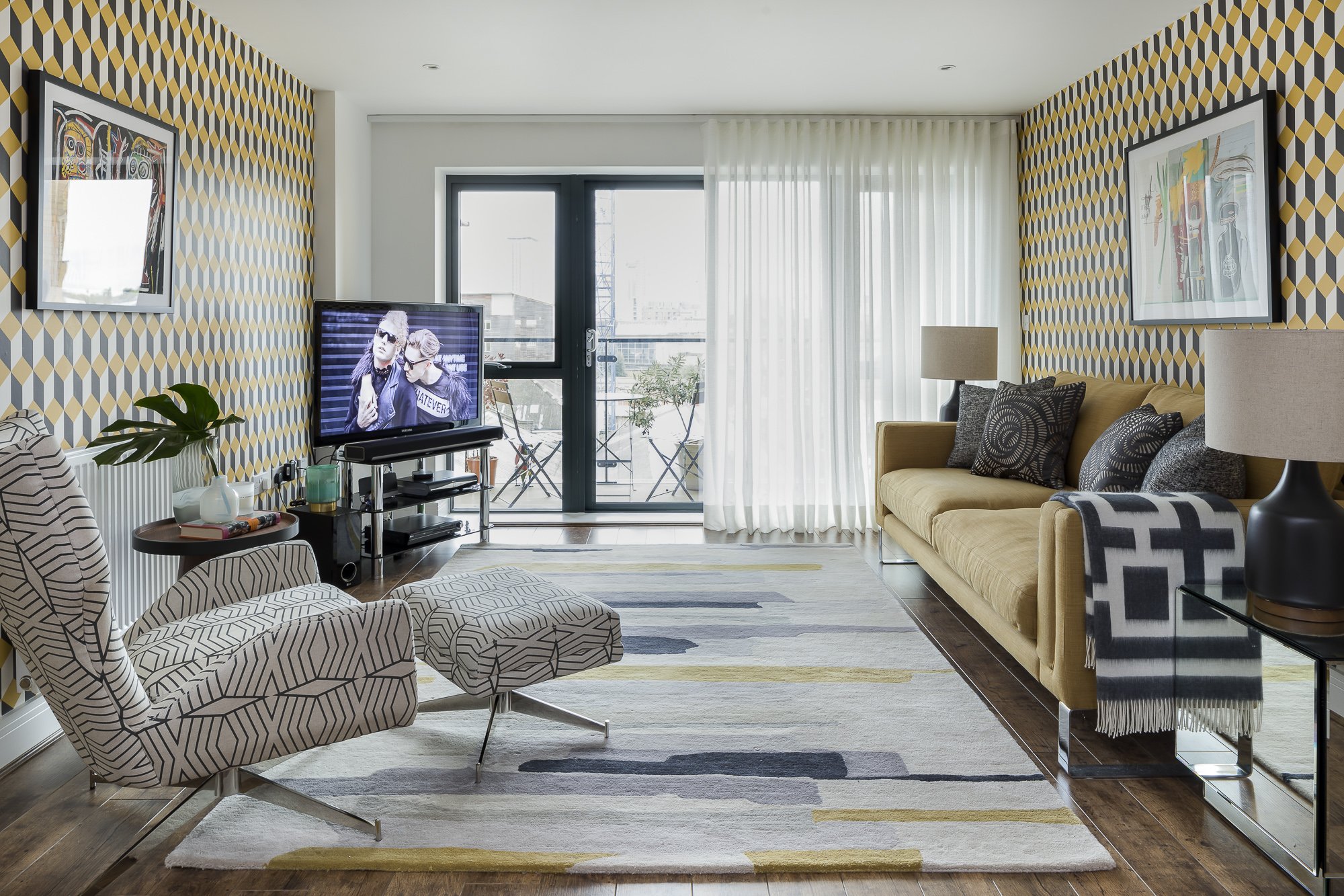 Bhavin-Taylor-Design-WandsworthTown-Living-Room-1.jpg