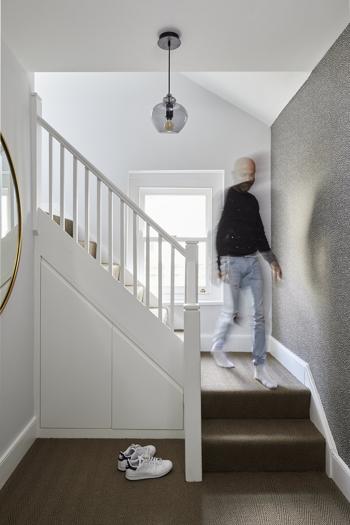 Bhavin-Taylor-Design---Oval-Apartment-Entrance-Hallway-2.jpg