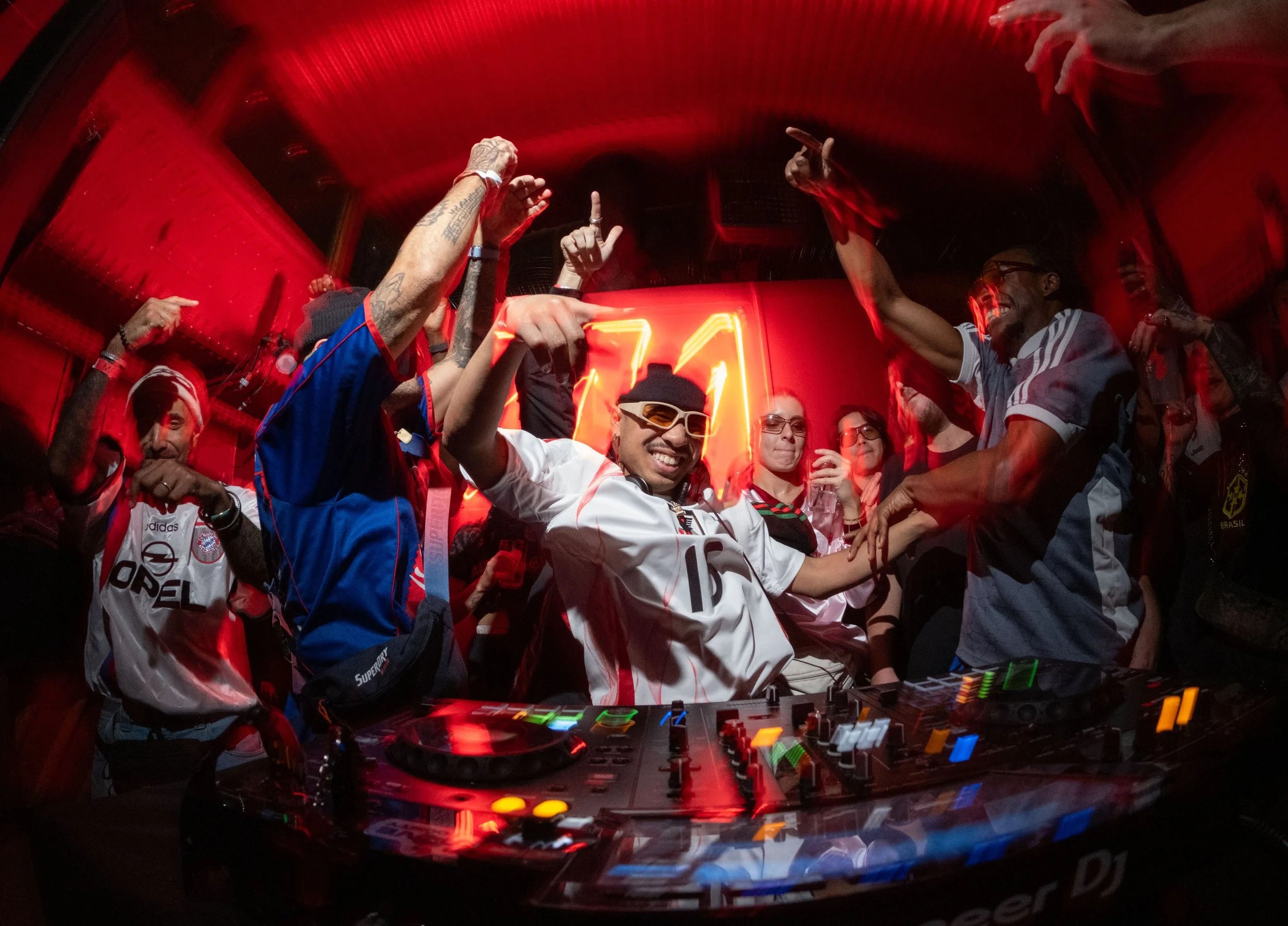 paris groove society-94-min.jpg