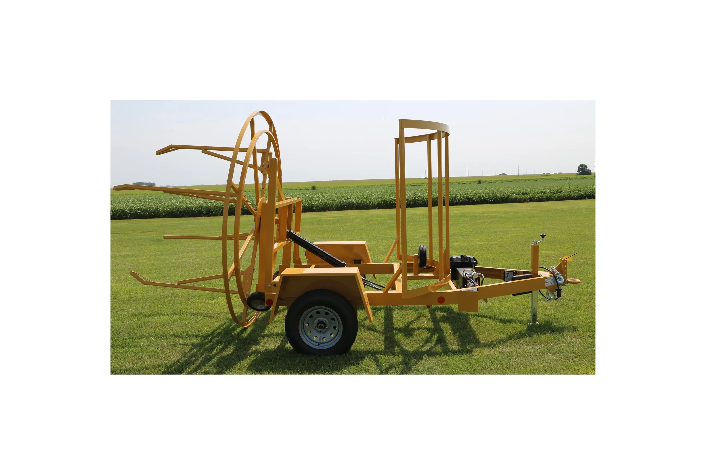 Self Loading Single Reel Coil Pipe Trailer Carousel Lift in Full Vertical Load Position