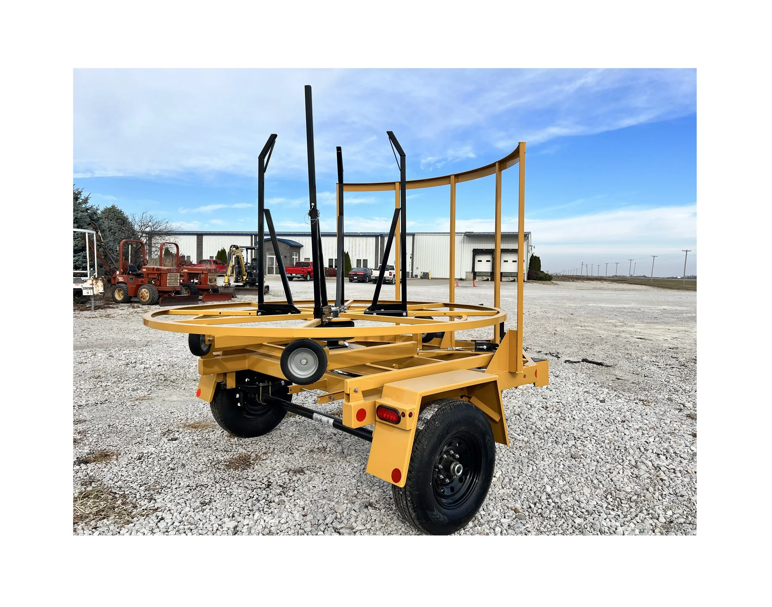Single Reel Coil Pipe Trailer Right Rear Corner View