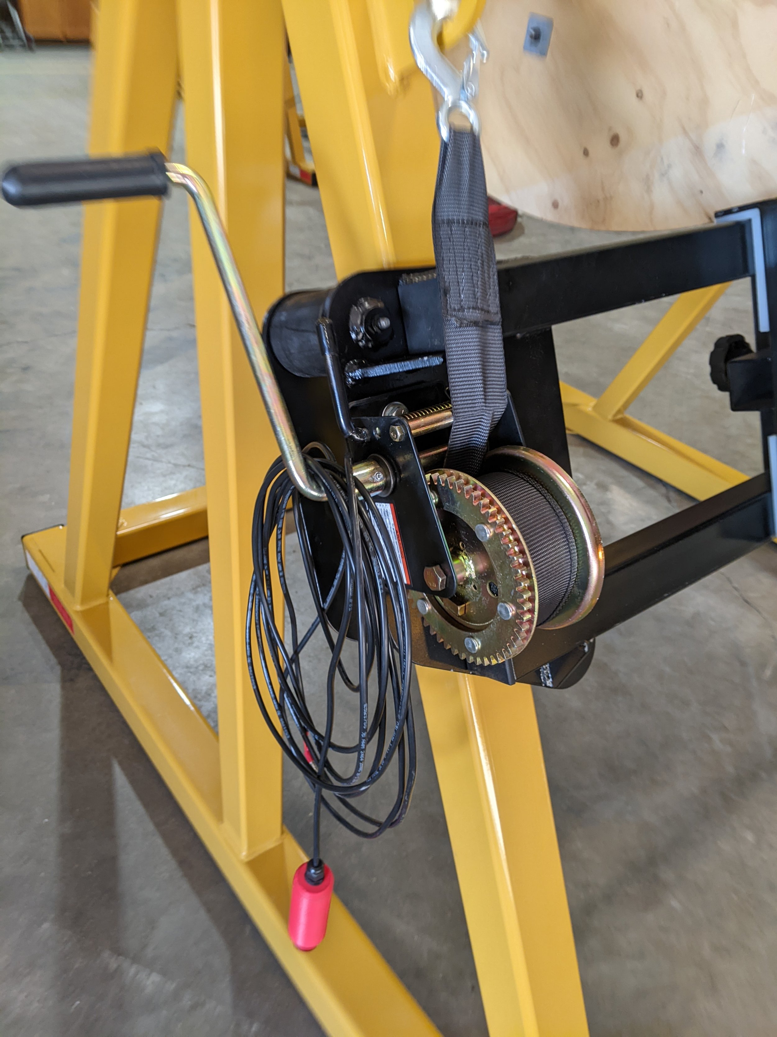 View of adjustable crank.