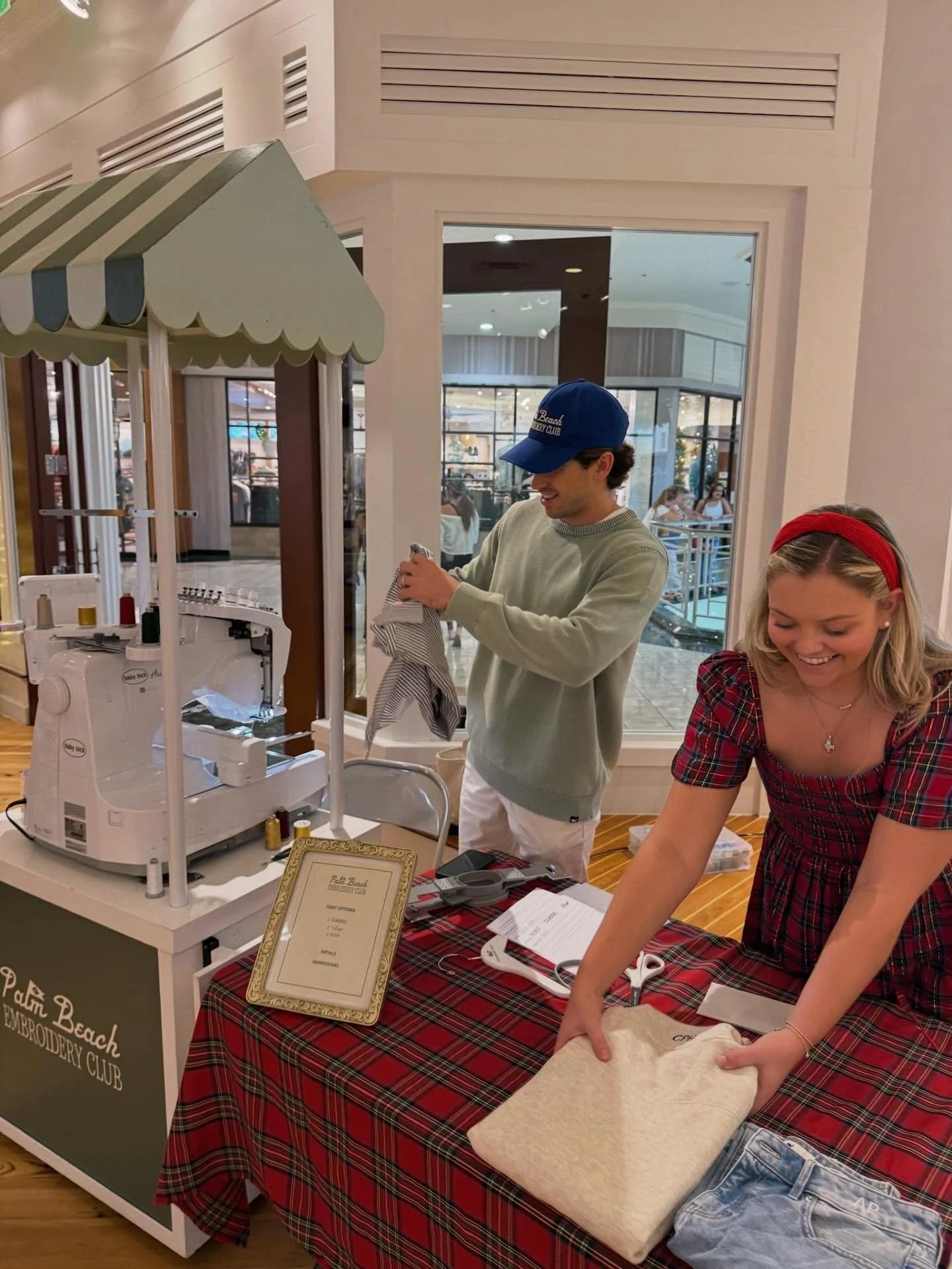 10 years ago, the first birthday gift my wife ever got me was a Vineyard Vines t-shirt. Cool full circle moment to work with them! 

@vineyardvines today at the Gardens Mall was a success! We will always be fans.