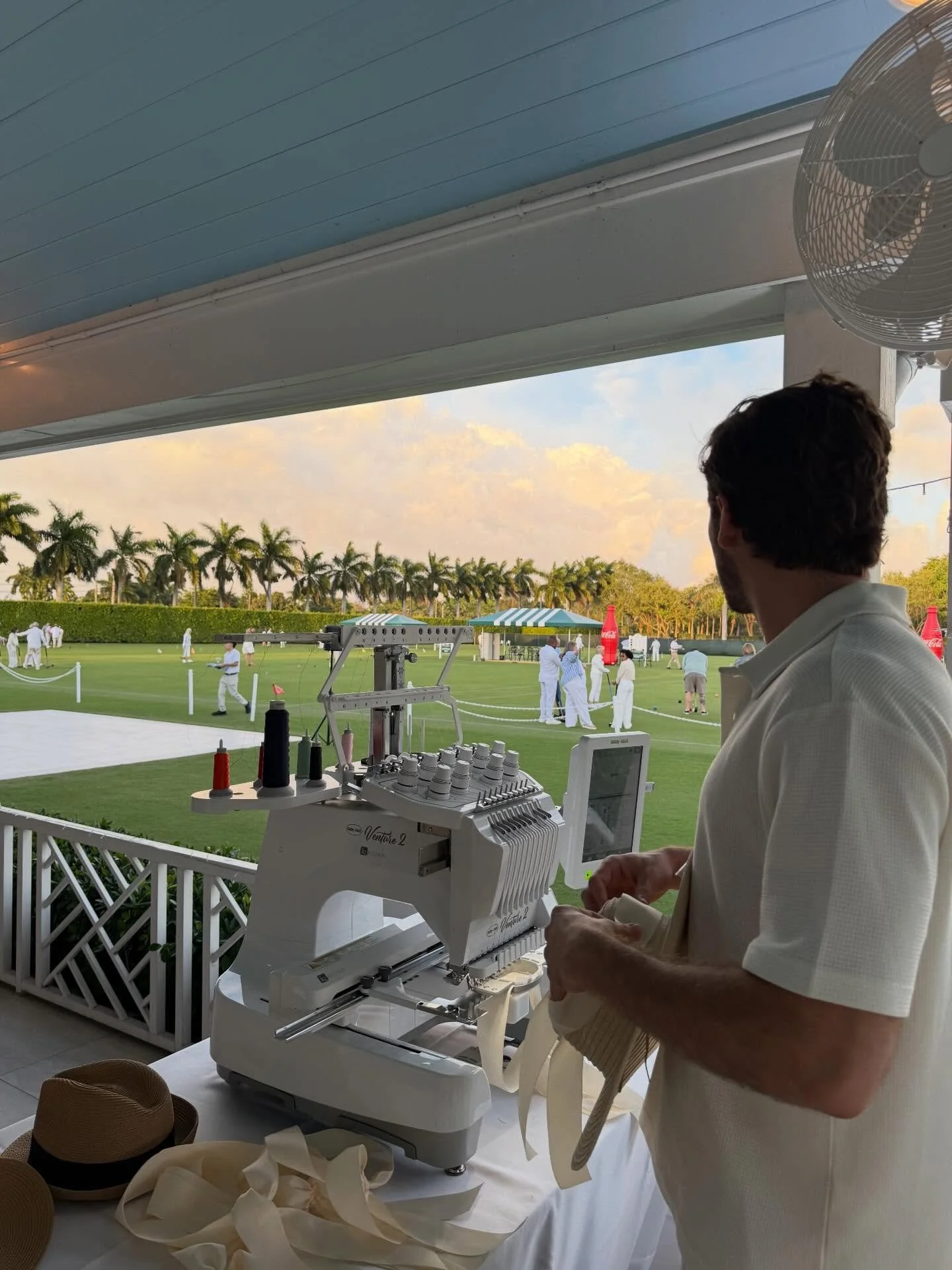 Diet or regular @cocacola ????????

Wonderful evening at @nationalcroquetclub with @cocacola 

Always a fun time with the best team

@babylocksewing #babylockpartner