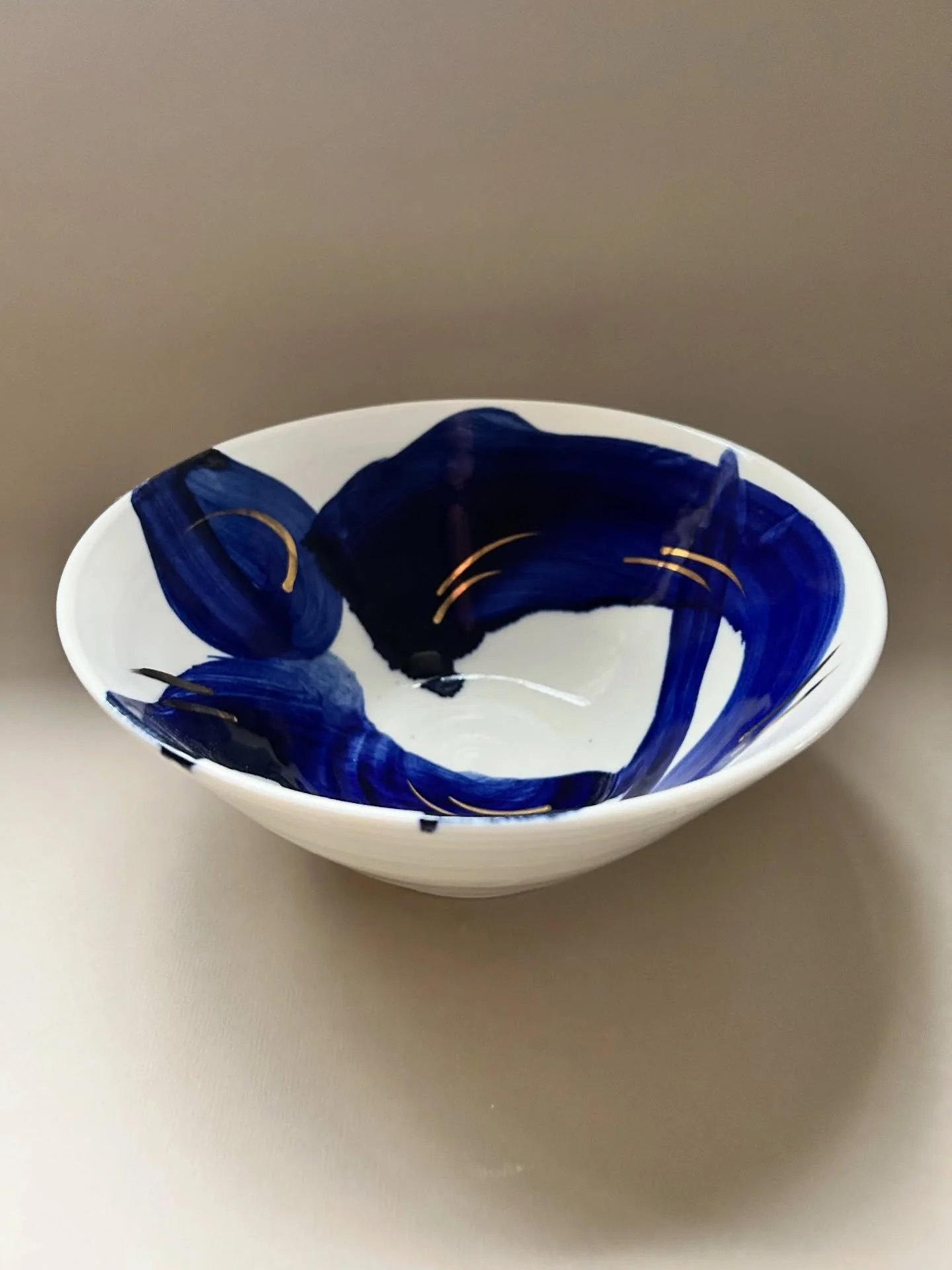 Porcelain fruit bowl in cobalt blue with gold lustre &mdash; &pound;65
Hand-thrown, bold and beautifully functional.
DM to purchase 
#porcelainbowl #colbaltblue #handcrafted