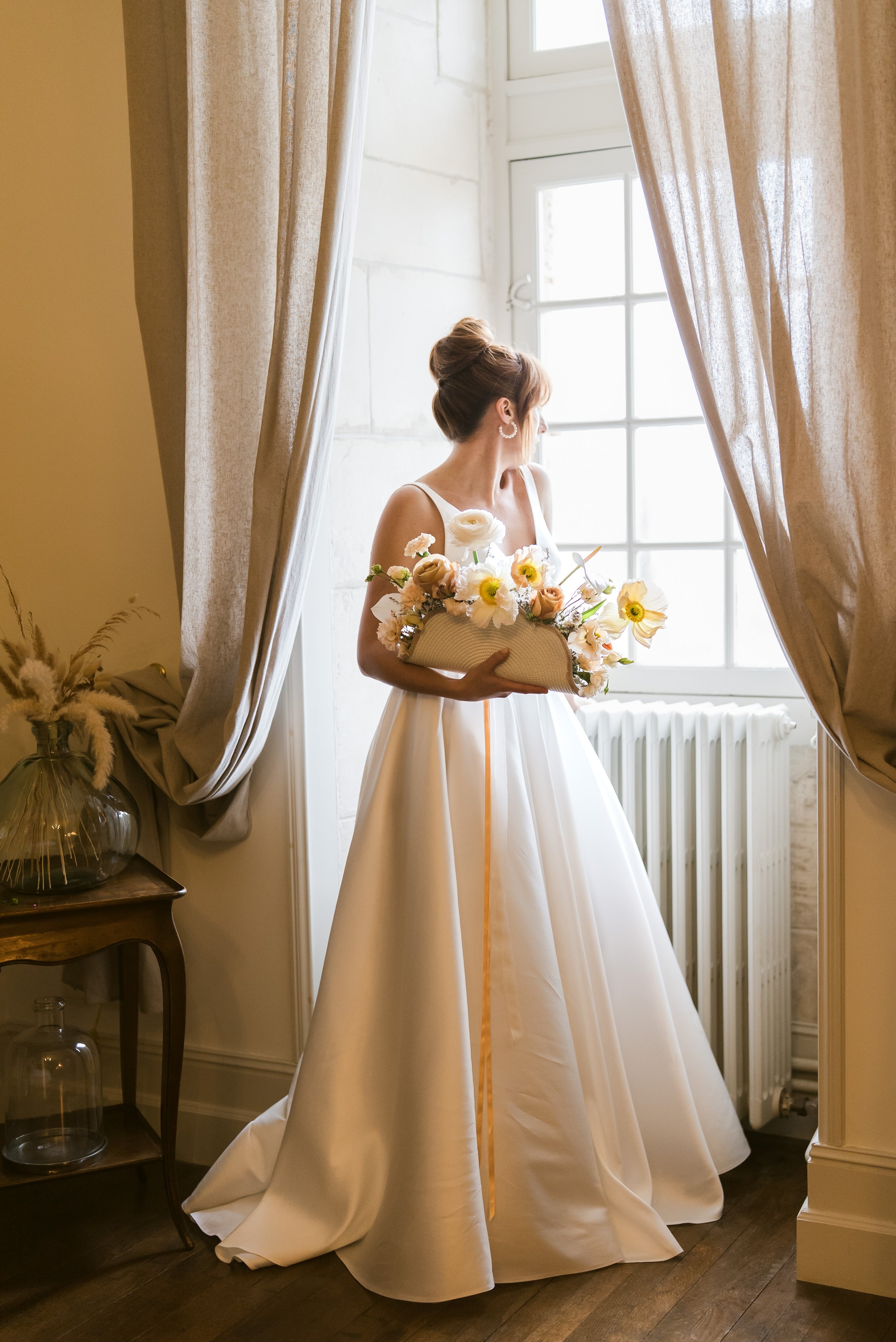 Robe_de_mariee_elegante_chateau