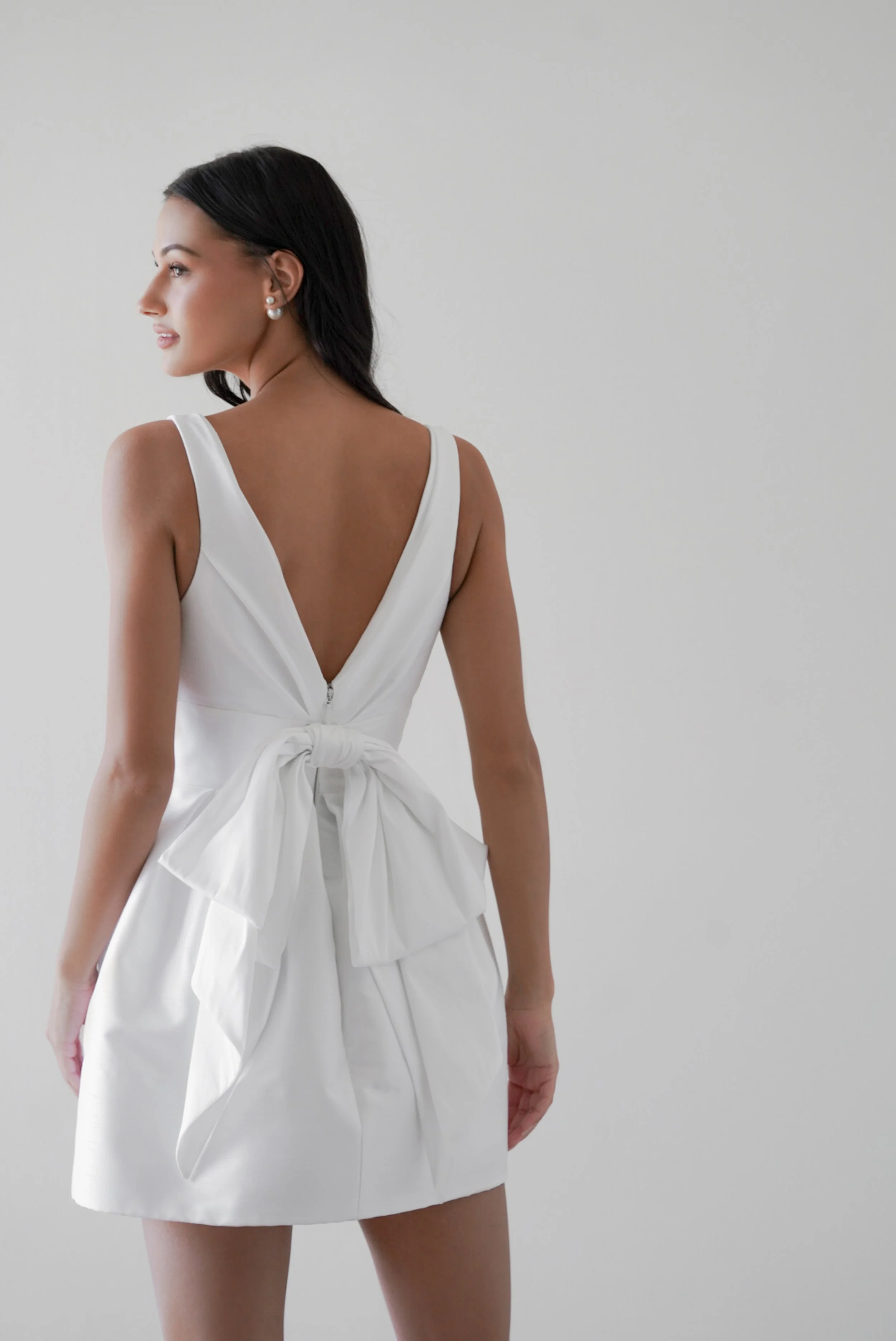 Robe_courte_blanche_mairie