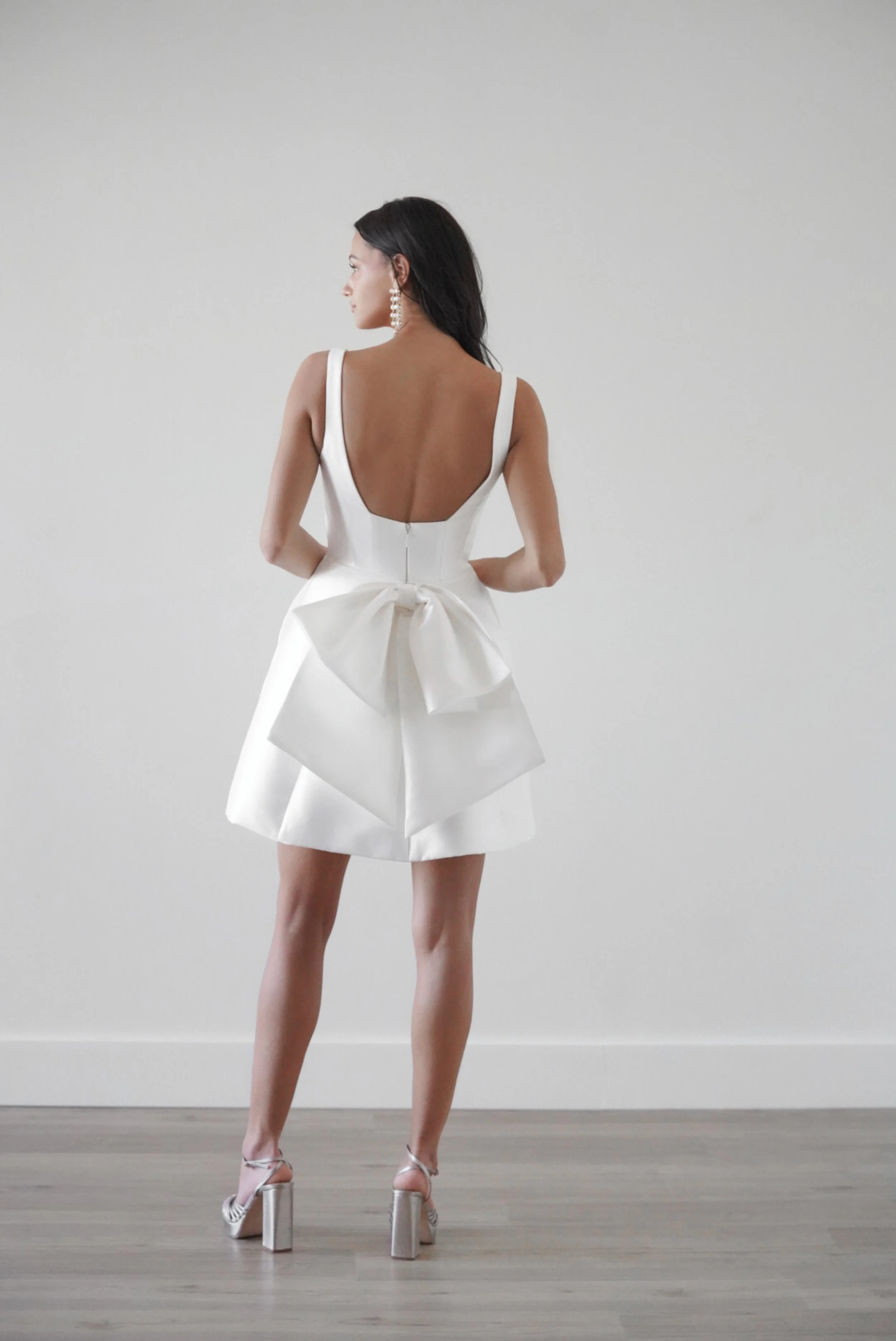 Robe_courte_noeud