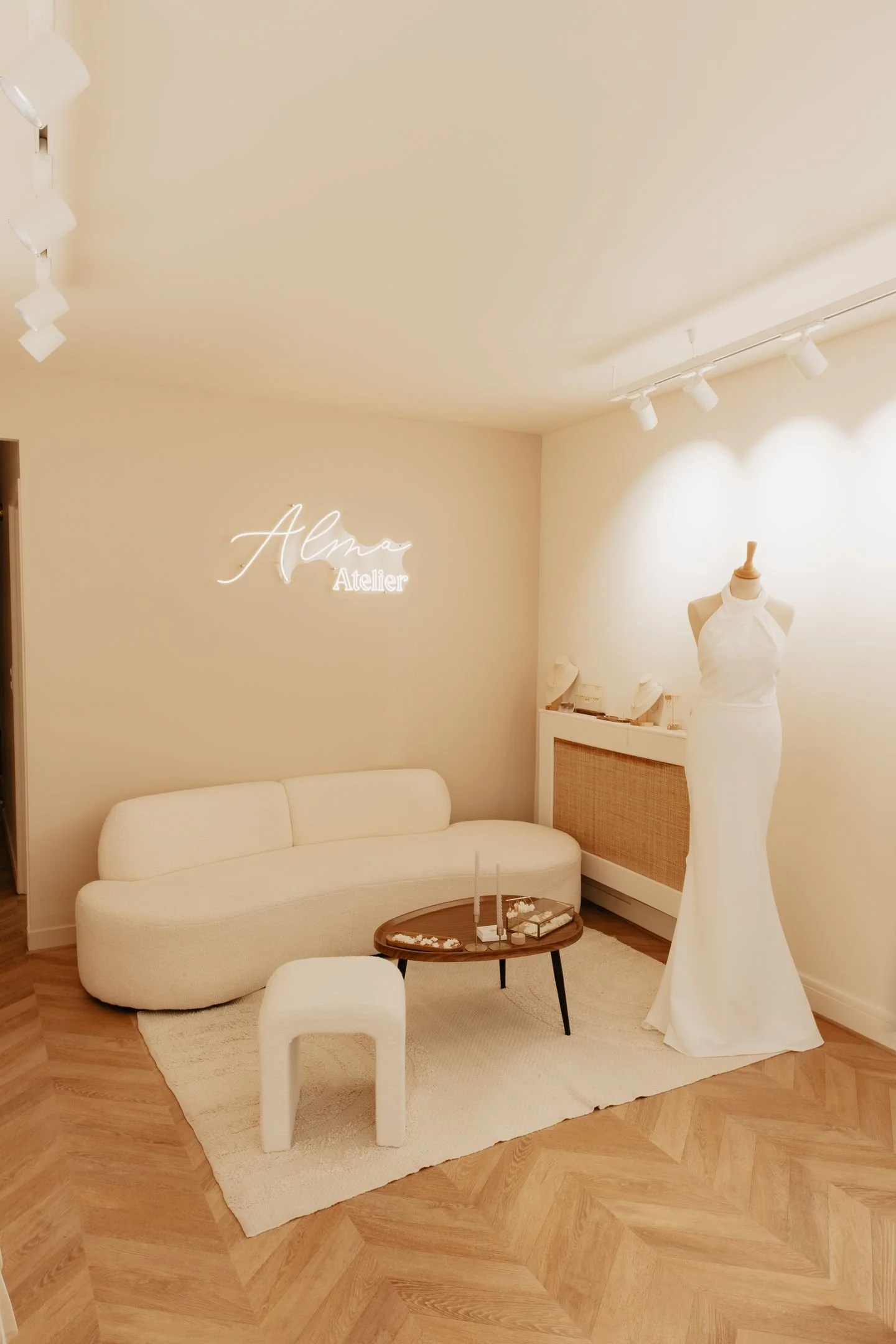 Magasin_robes_mariee_la_rochelle