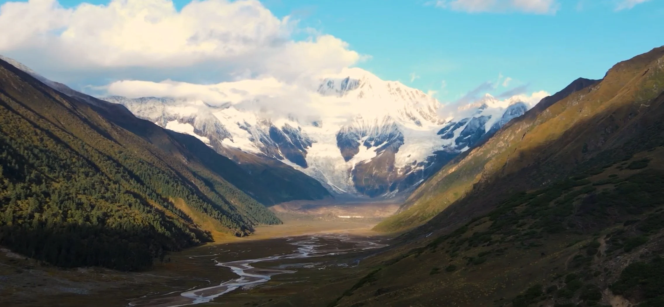 Himalayan glacier landscape — private luxury Nepal journey by Nepal as a Local